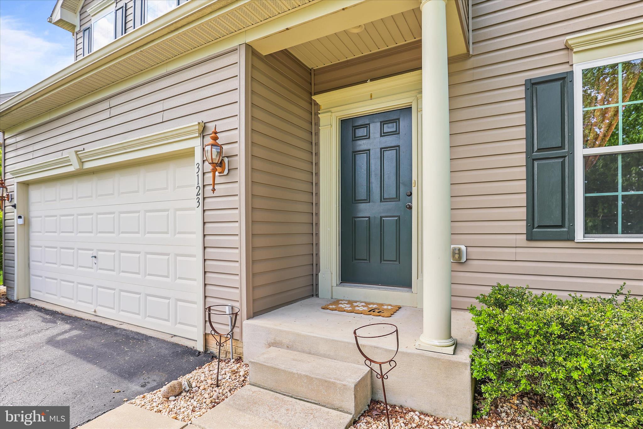 3123 S KING RICHARDS COURT S