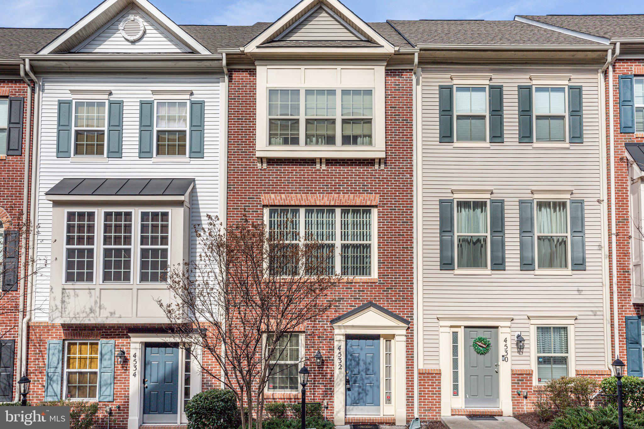 TRIANGLE HIGHLANDS CONDO - Residential