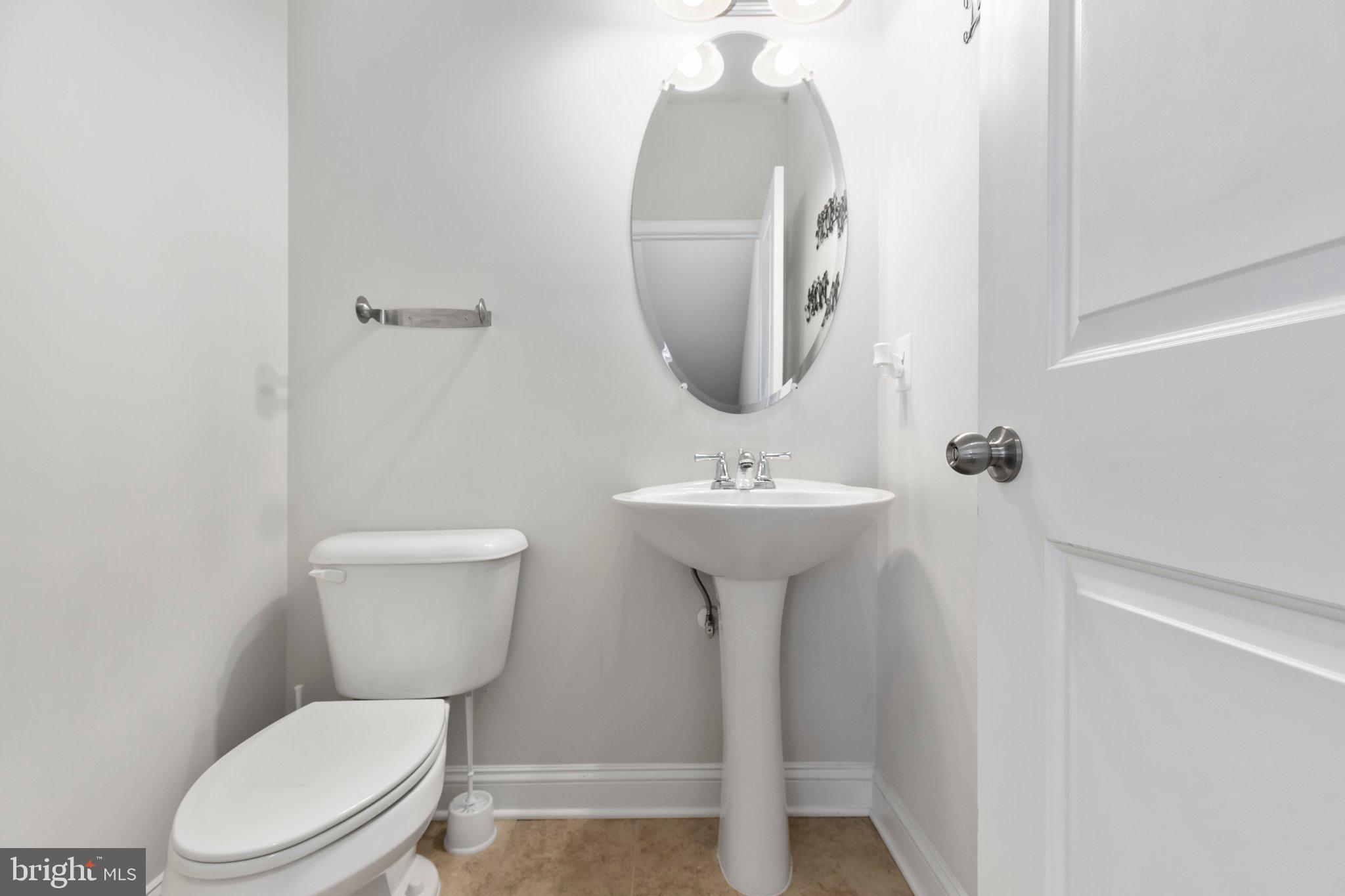 TRIANGLE HIGHLANDS CONDO - Residential