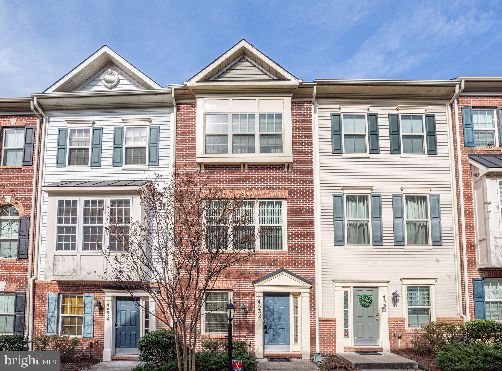 TRIANGLE HIGHLANDS CONDO - Residential