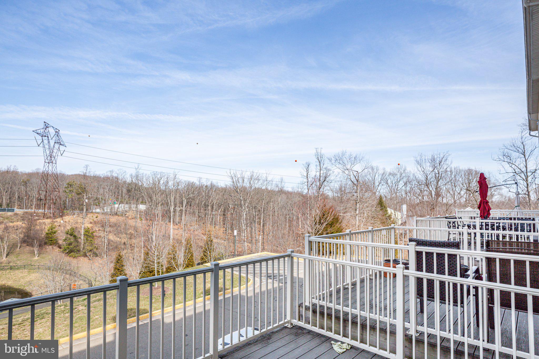 TRIANGLE HIGHLANDS CONDO - Residential