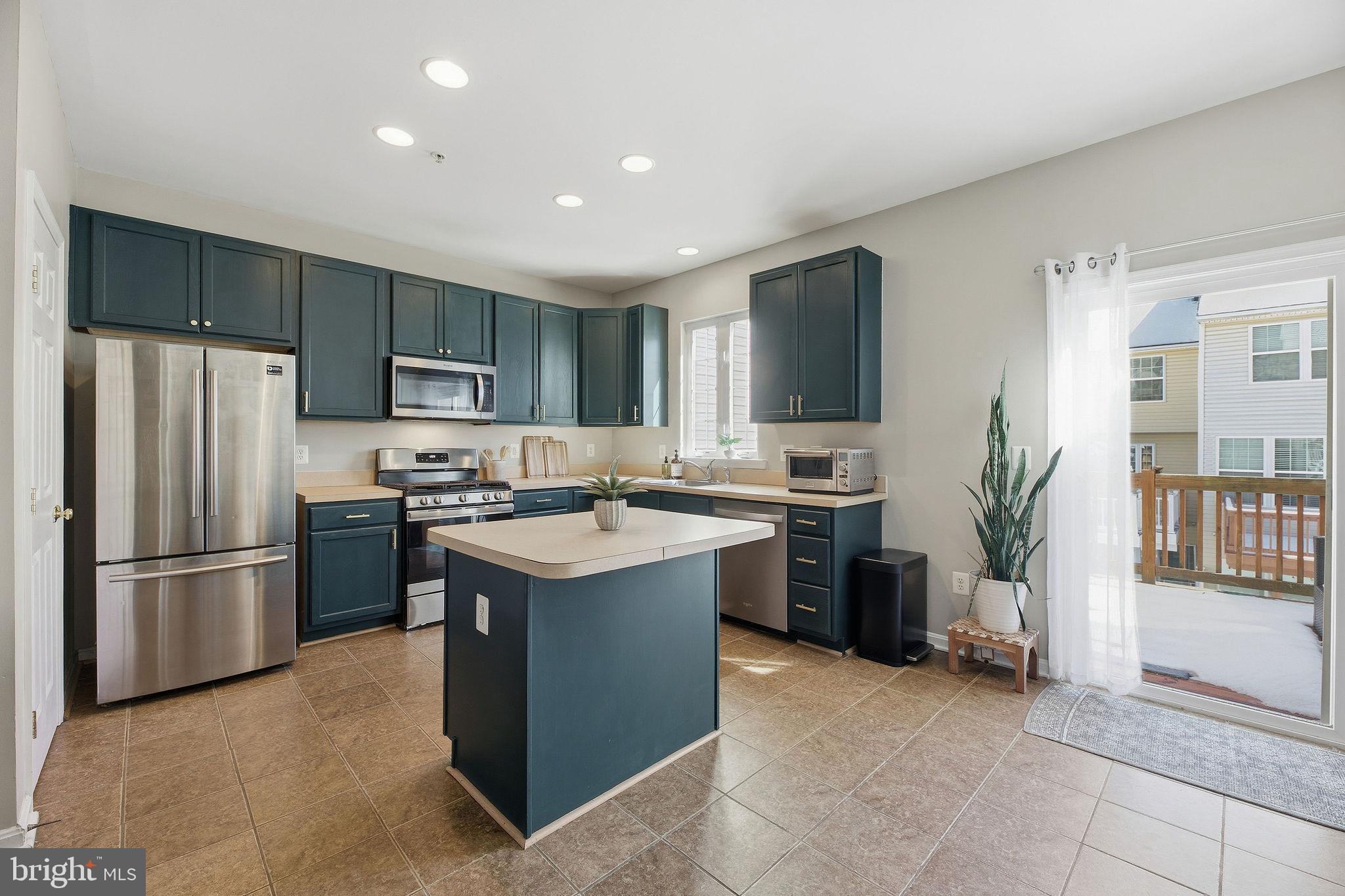 BEVERLY HILLS - Residential