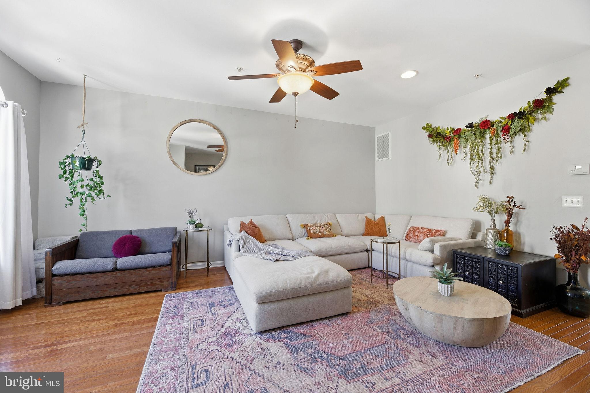 BEVERLY HILLS - Residential