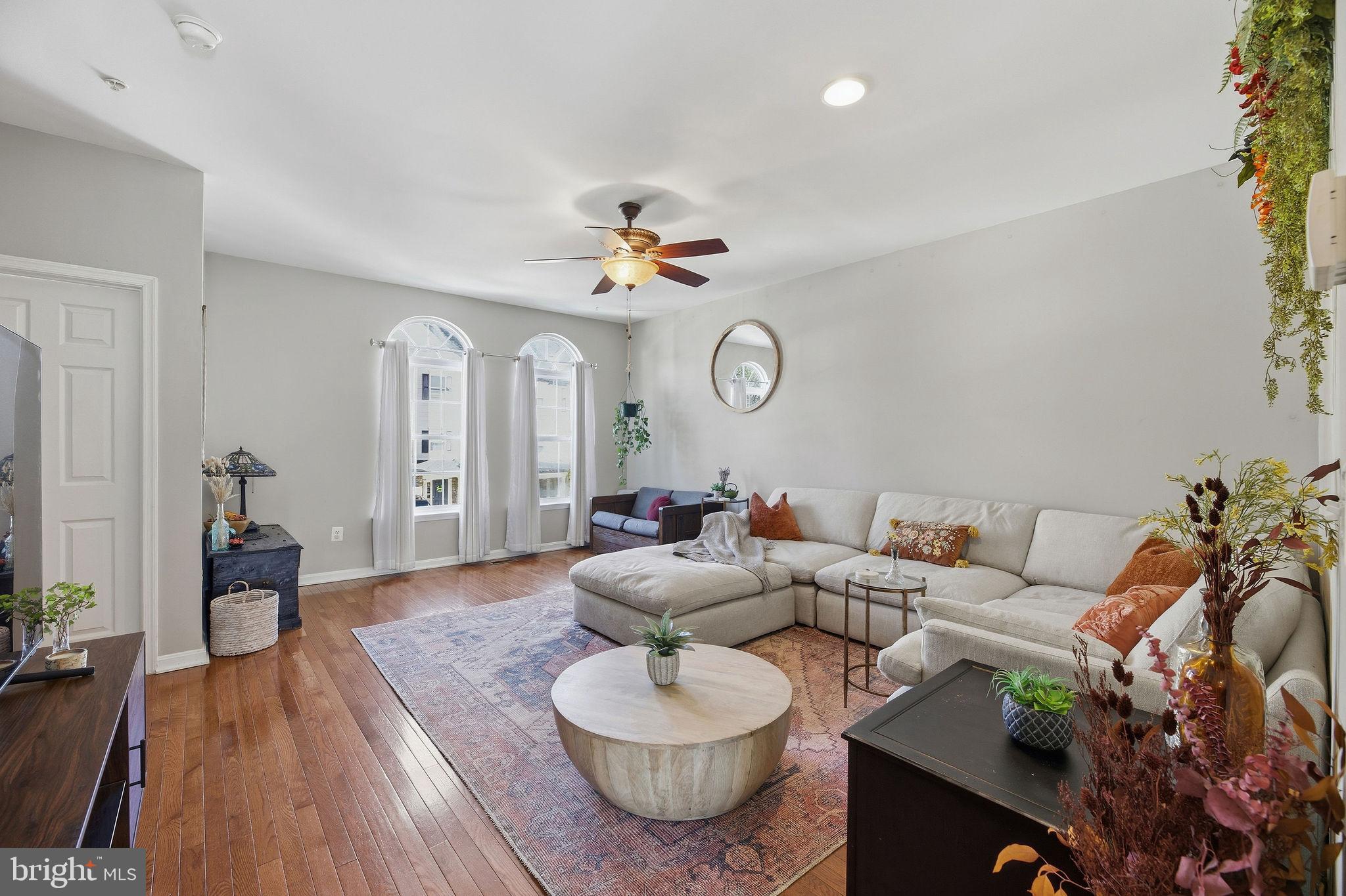 BEVERLY HILLS - Residential