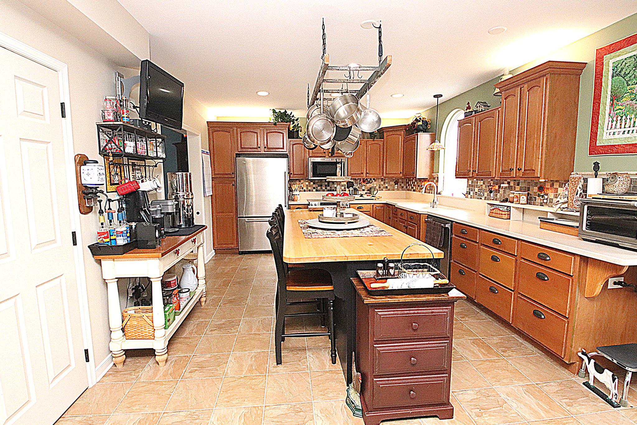 MAUGANS MEADOWS - Residential