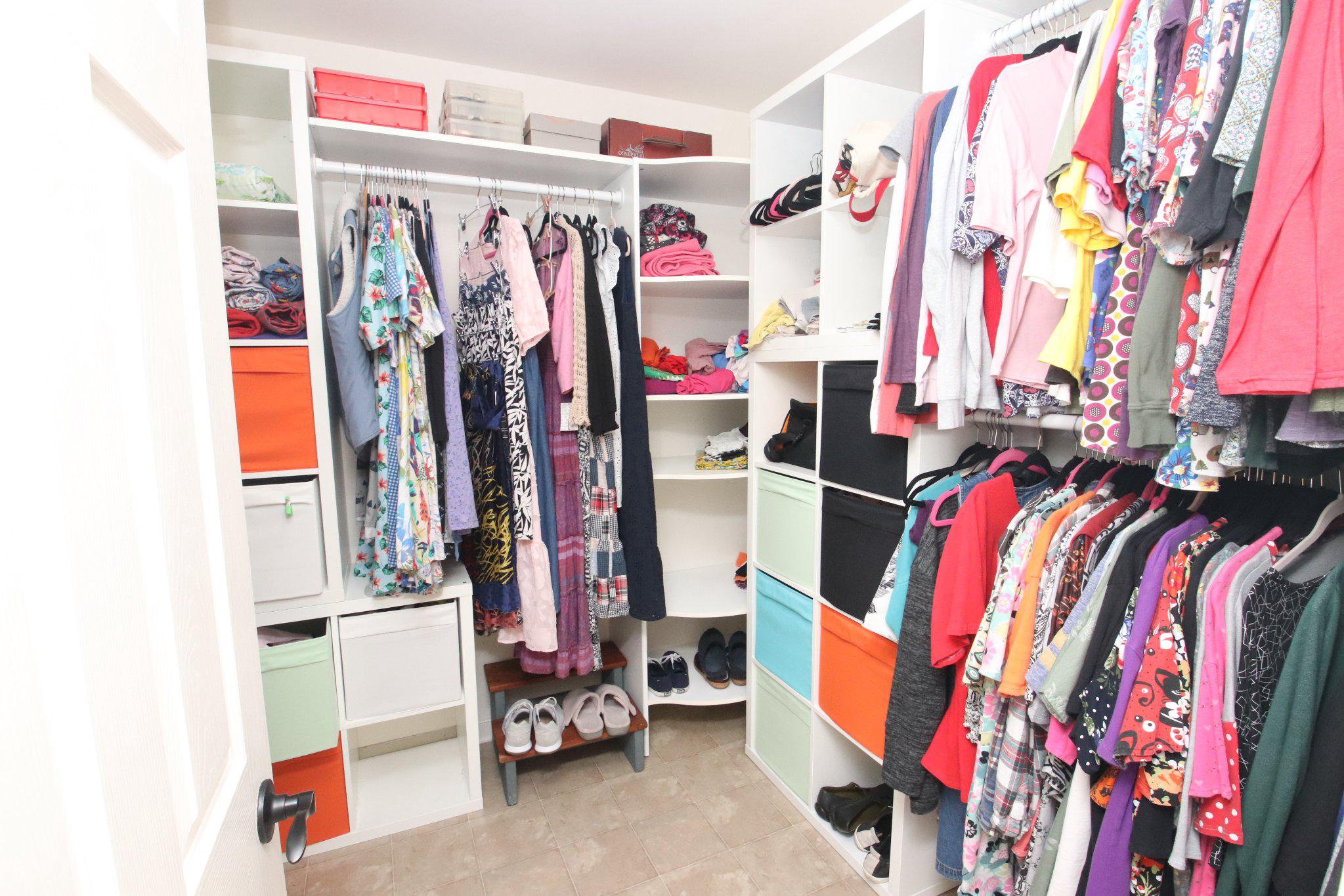 MAUGANS MEADOWS - Residential