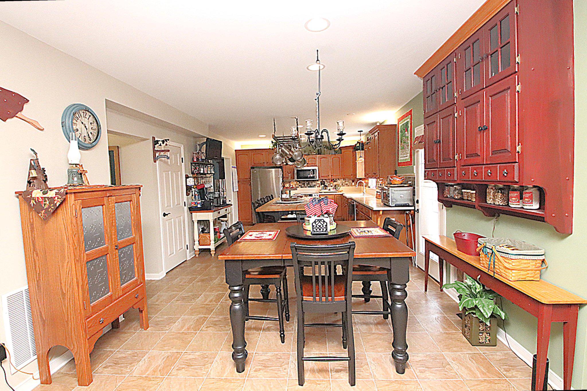 MAUGANS MEADOWS - Residential