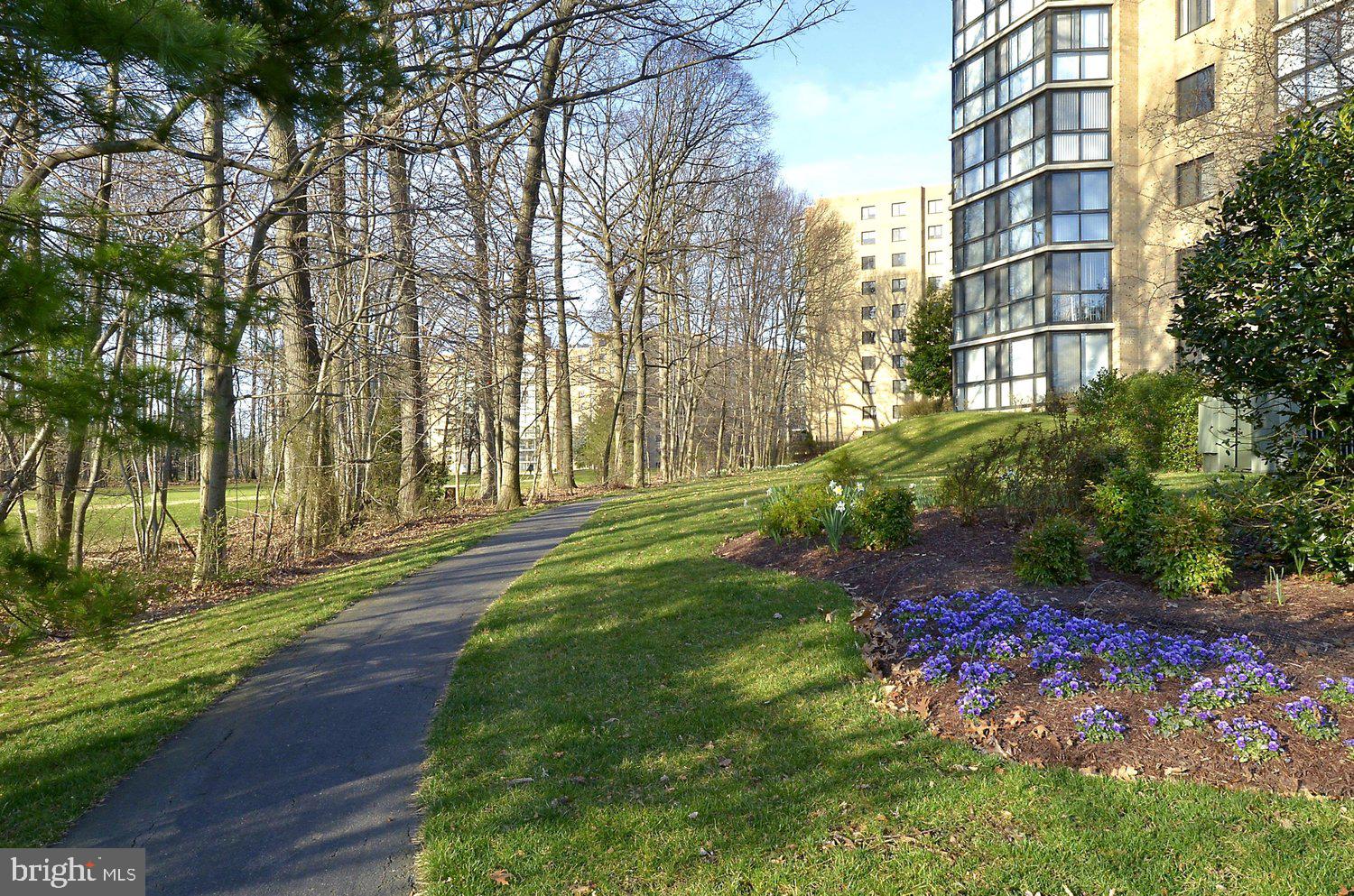 FAIRWAYS NORTH - Residential