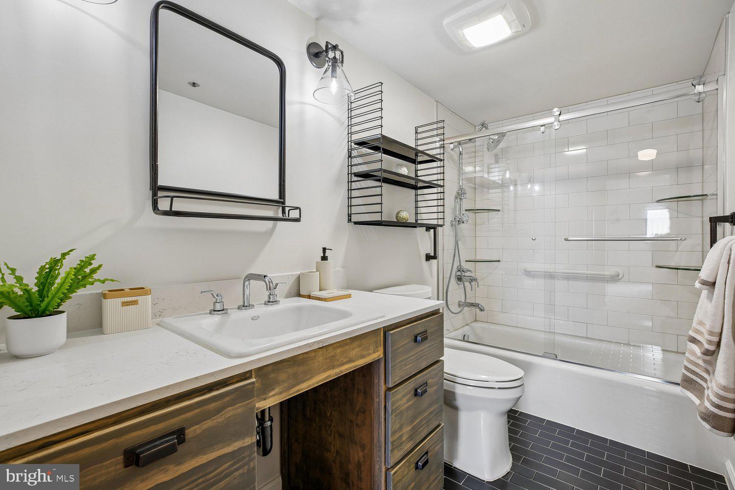 FAIRWAYS NORTH - Residential