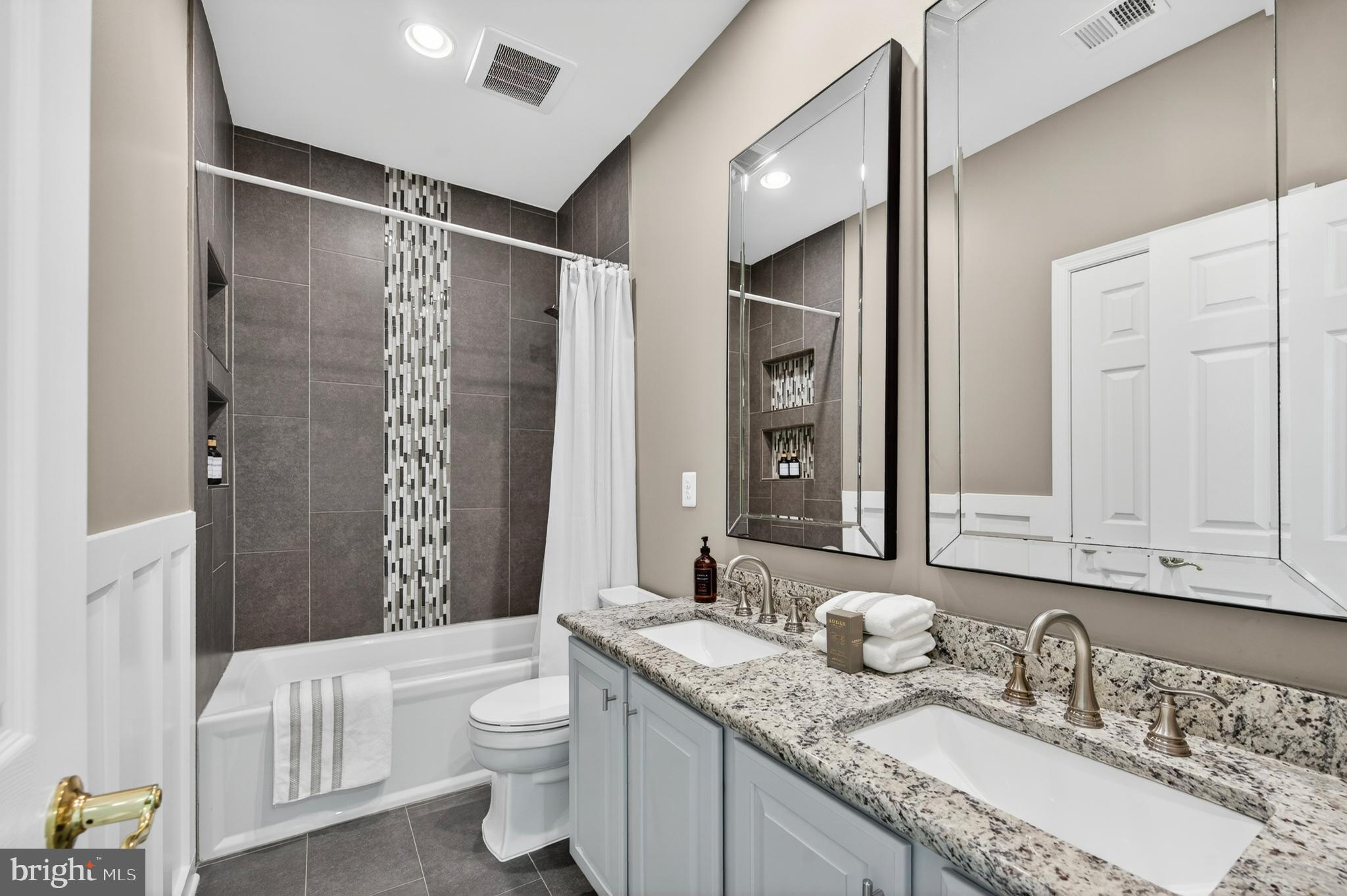 GAMBRILL WOODS - Residential