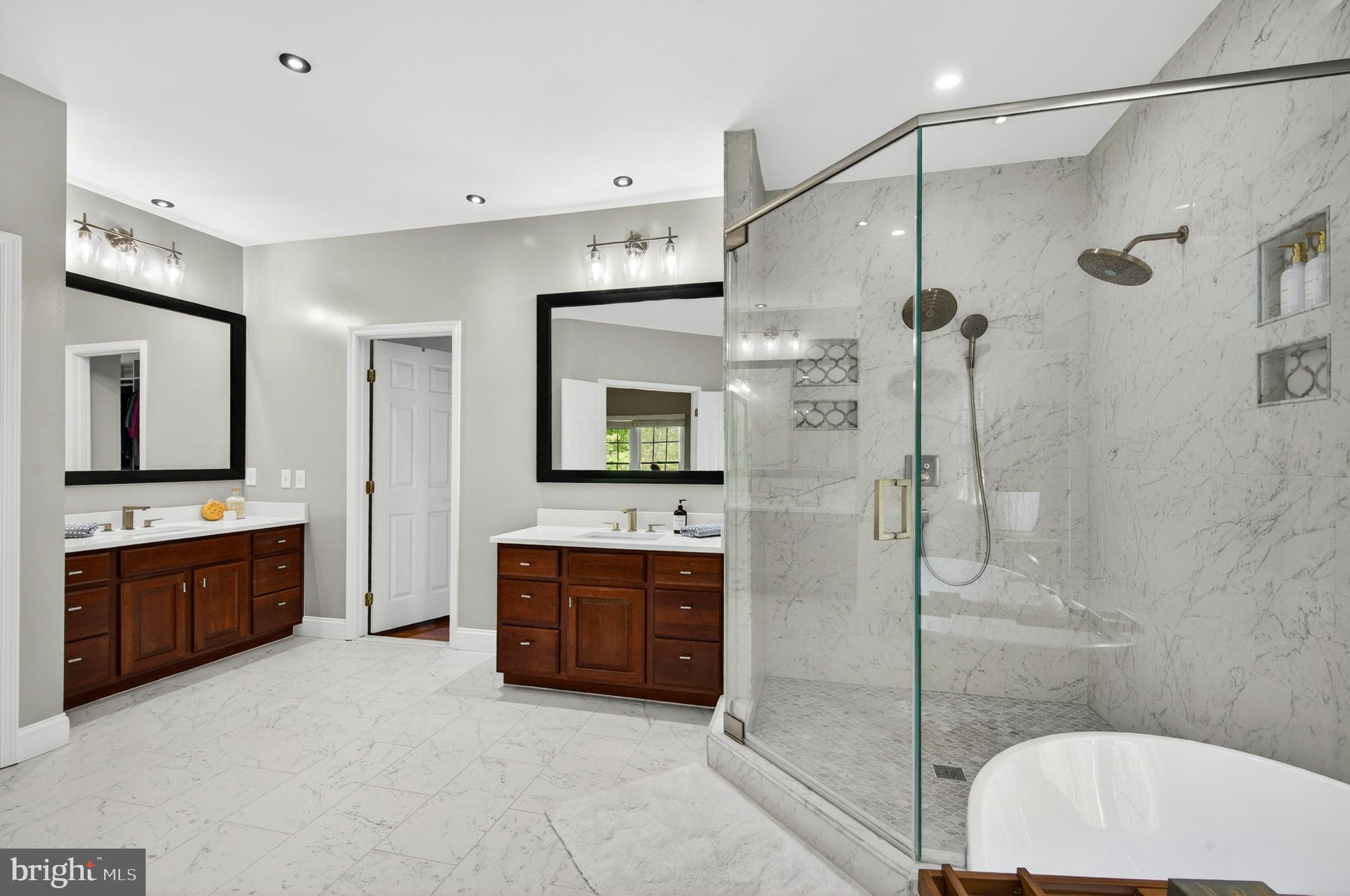 GAMBRILL WOODS - Residential