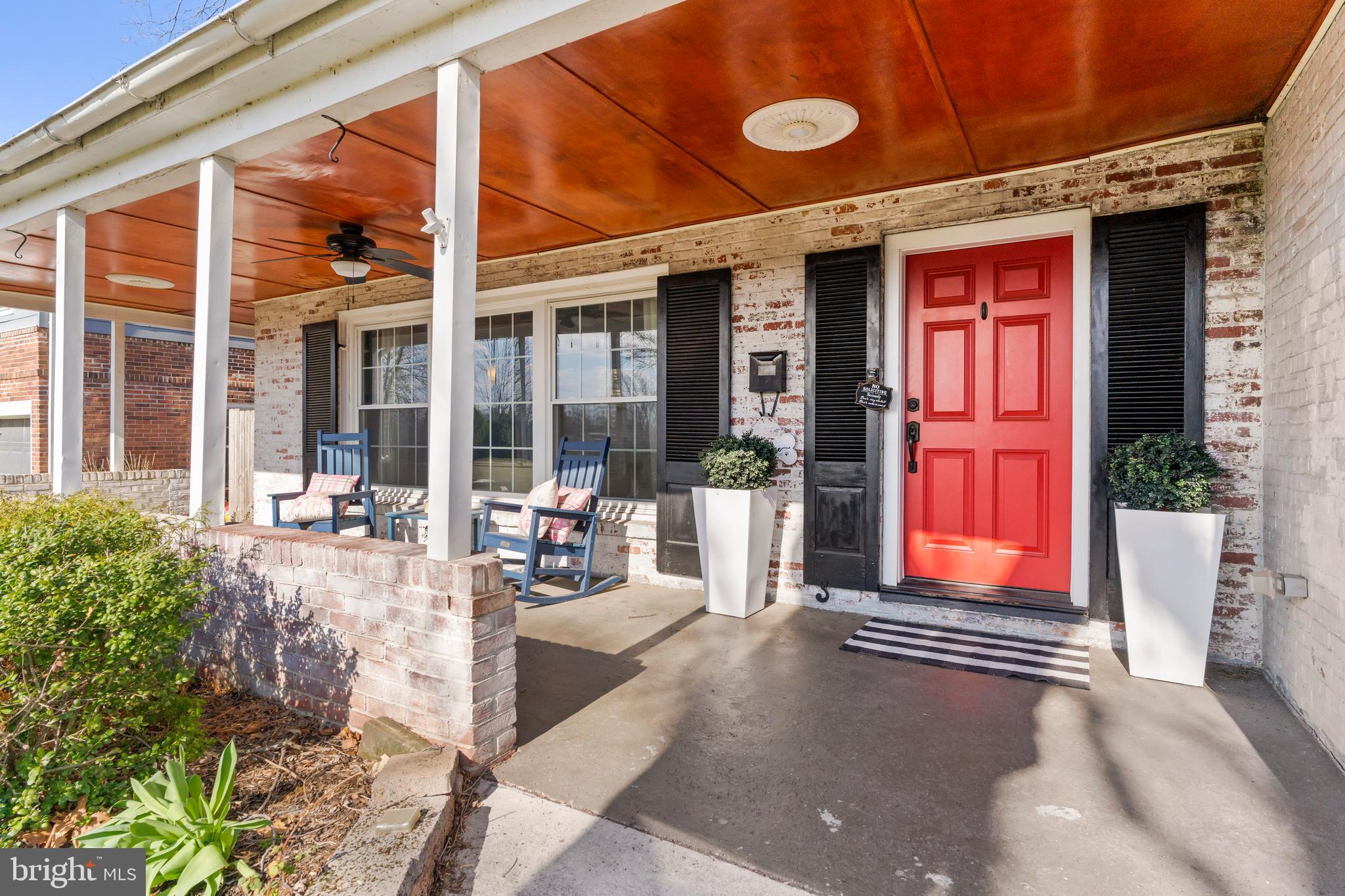 COUNTRY CLUB HILLS - Residential