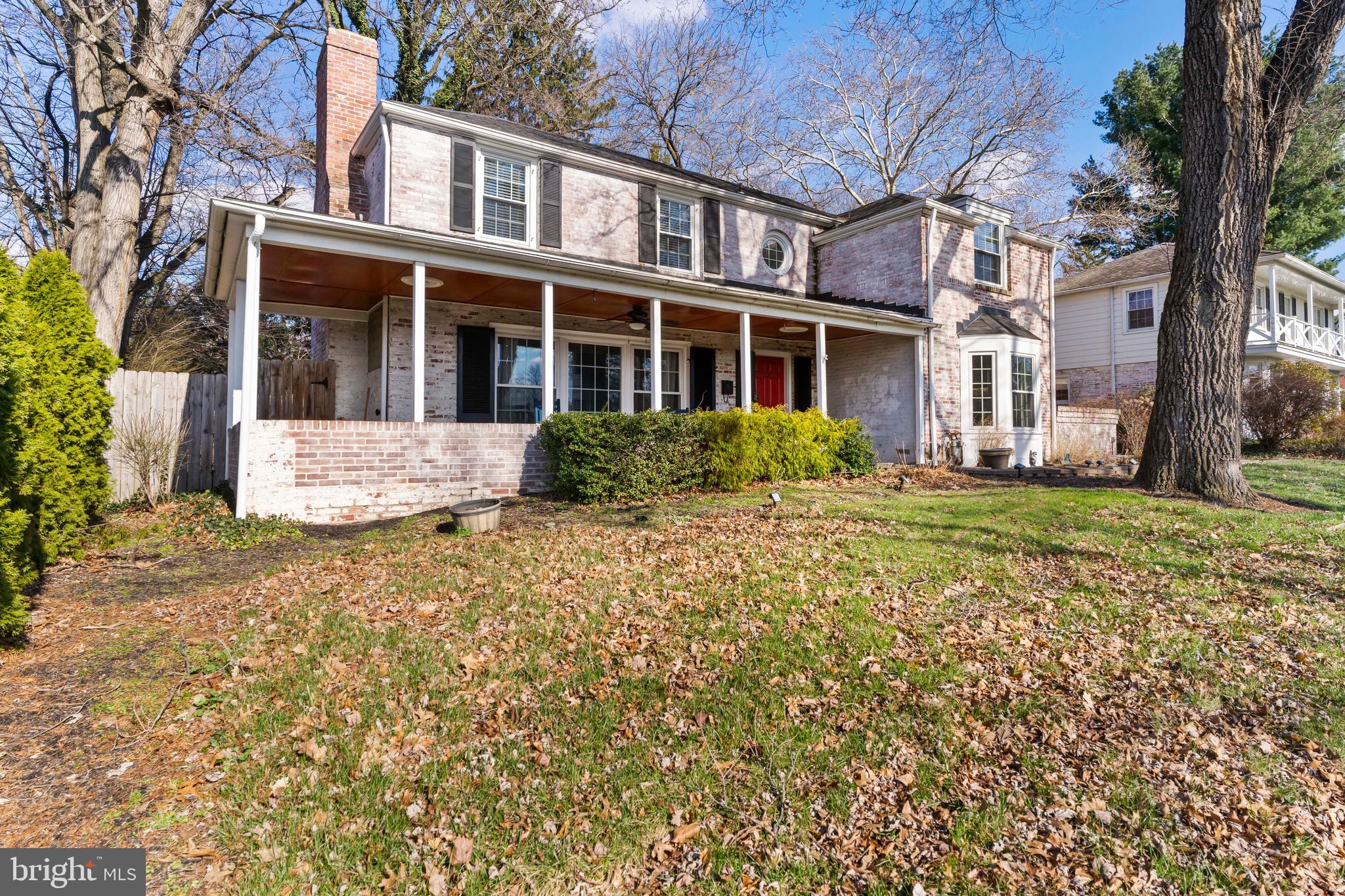 COUNTRY CLUB HILLS - Residential