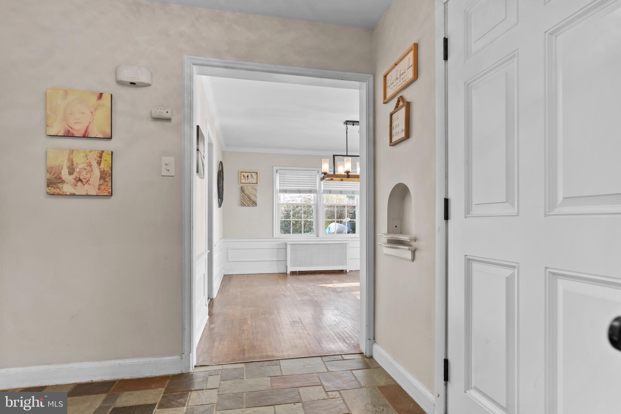 COUNTRY CLUB HILLS - Residential