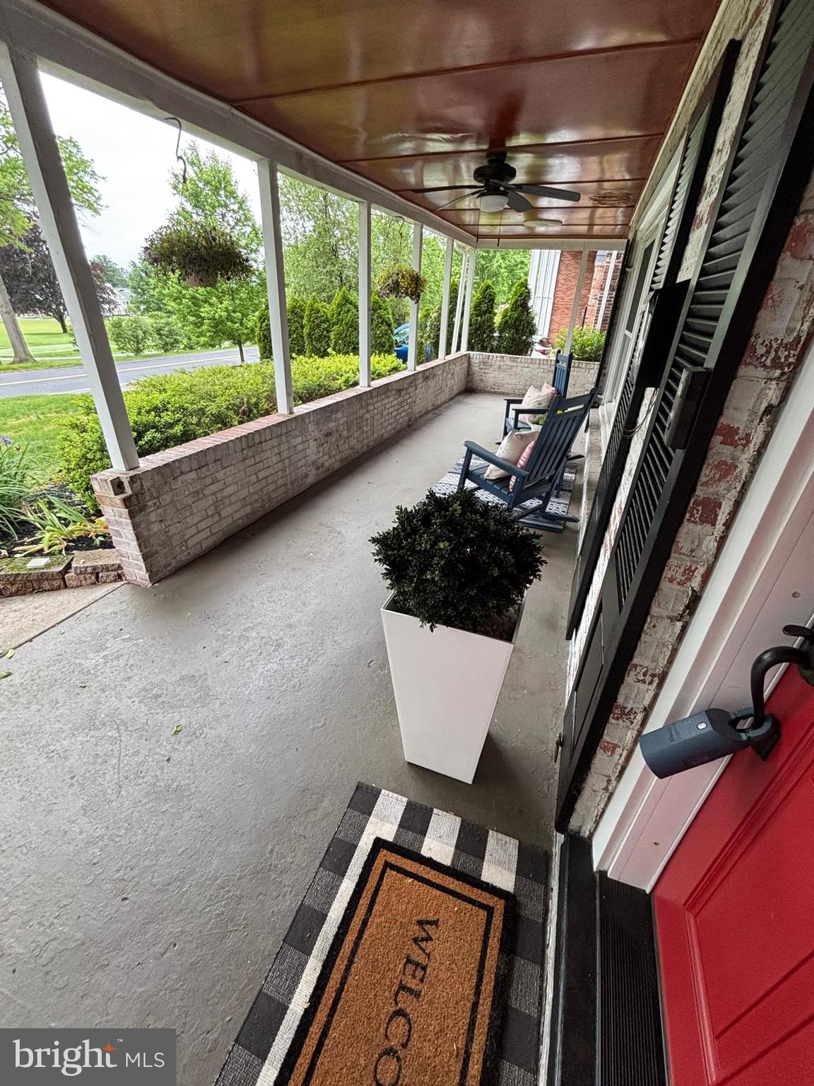 COUNTRY CLUB HILLS - Residential