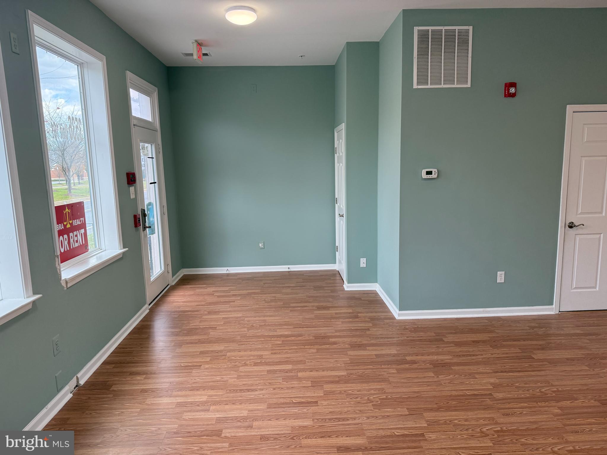 VILLAGES OF URBANA - Commercial Lease