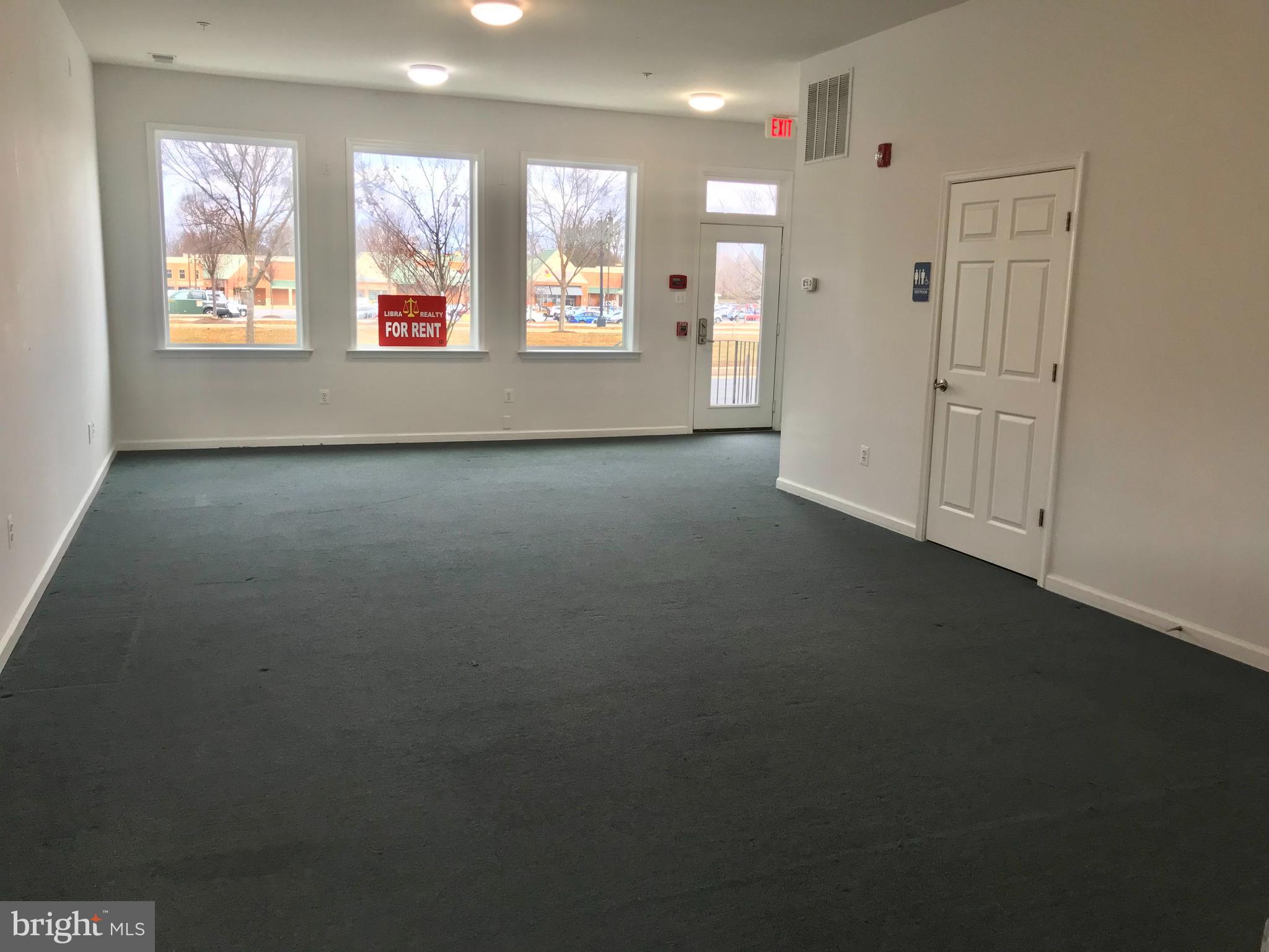 VILLAGES OF URBANA - Commercial Lease