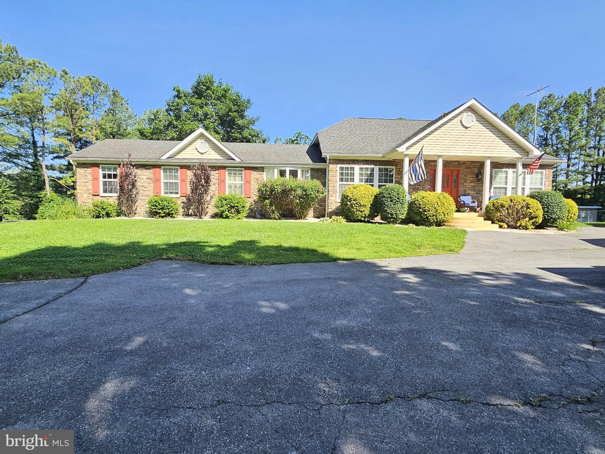 MIDDLE CREEK - Residential