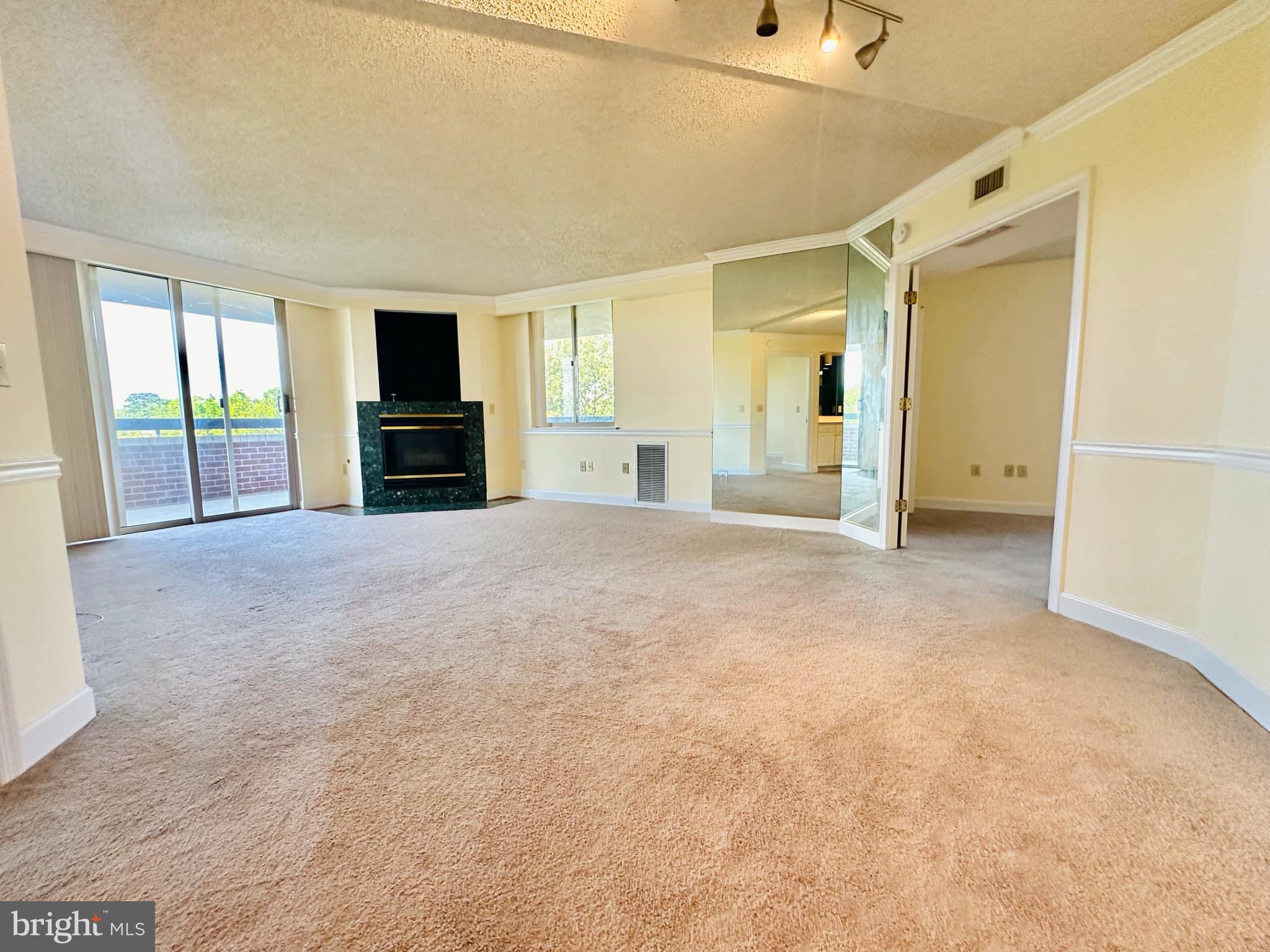 THE WILLIAMSBURG - Residential Lease