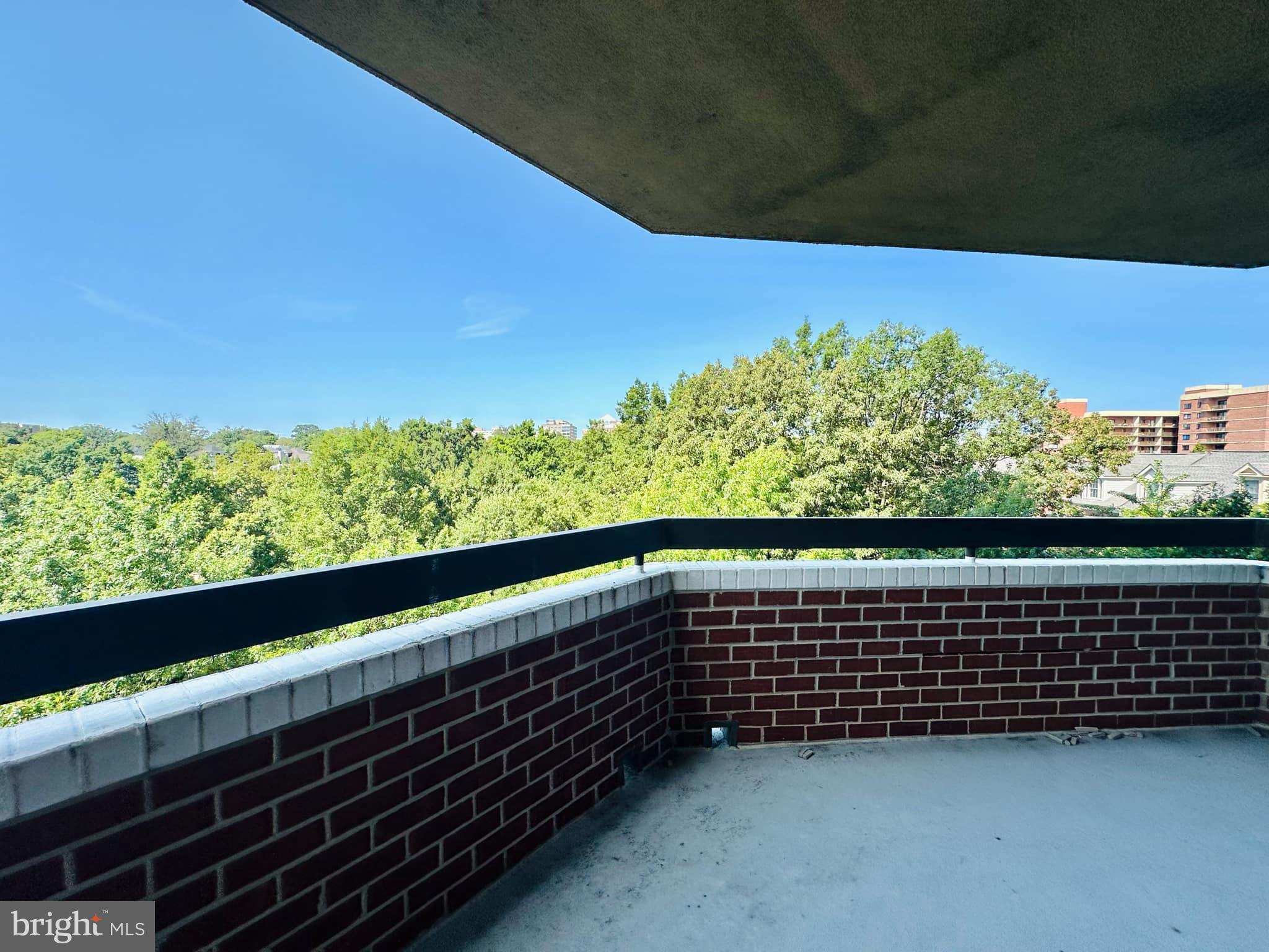 THE WILLIAMSBURG - Residential Lease