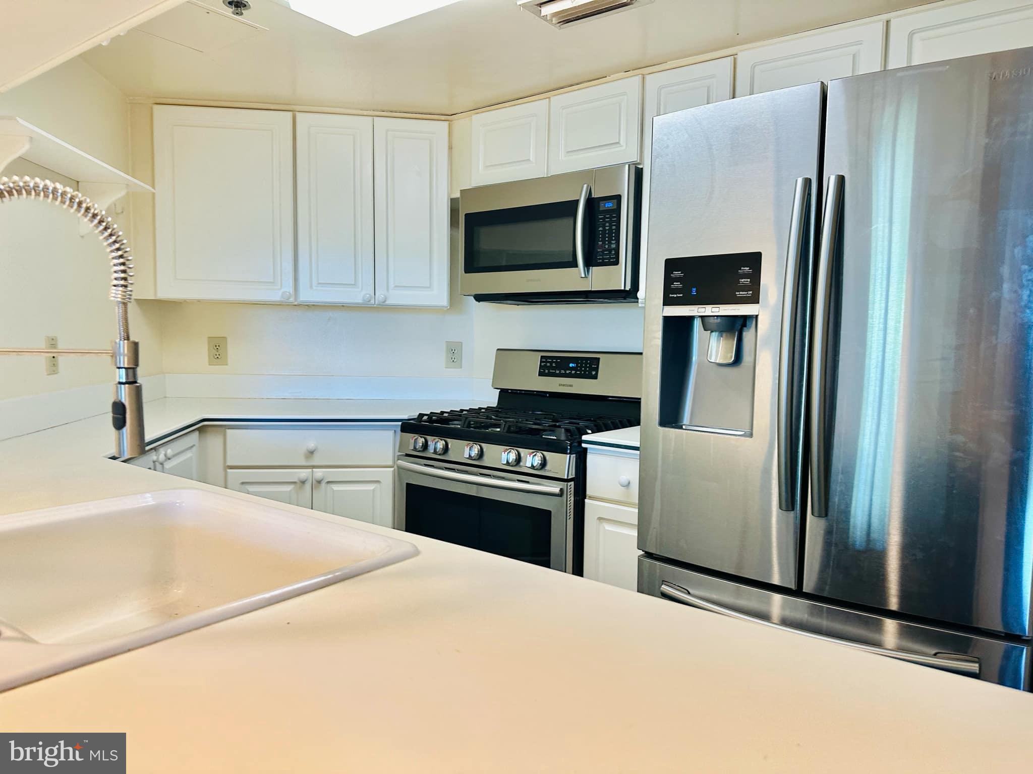 THE WILLIAMSBURG - Residential Lease