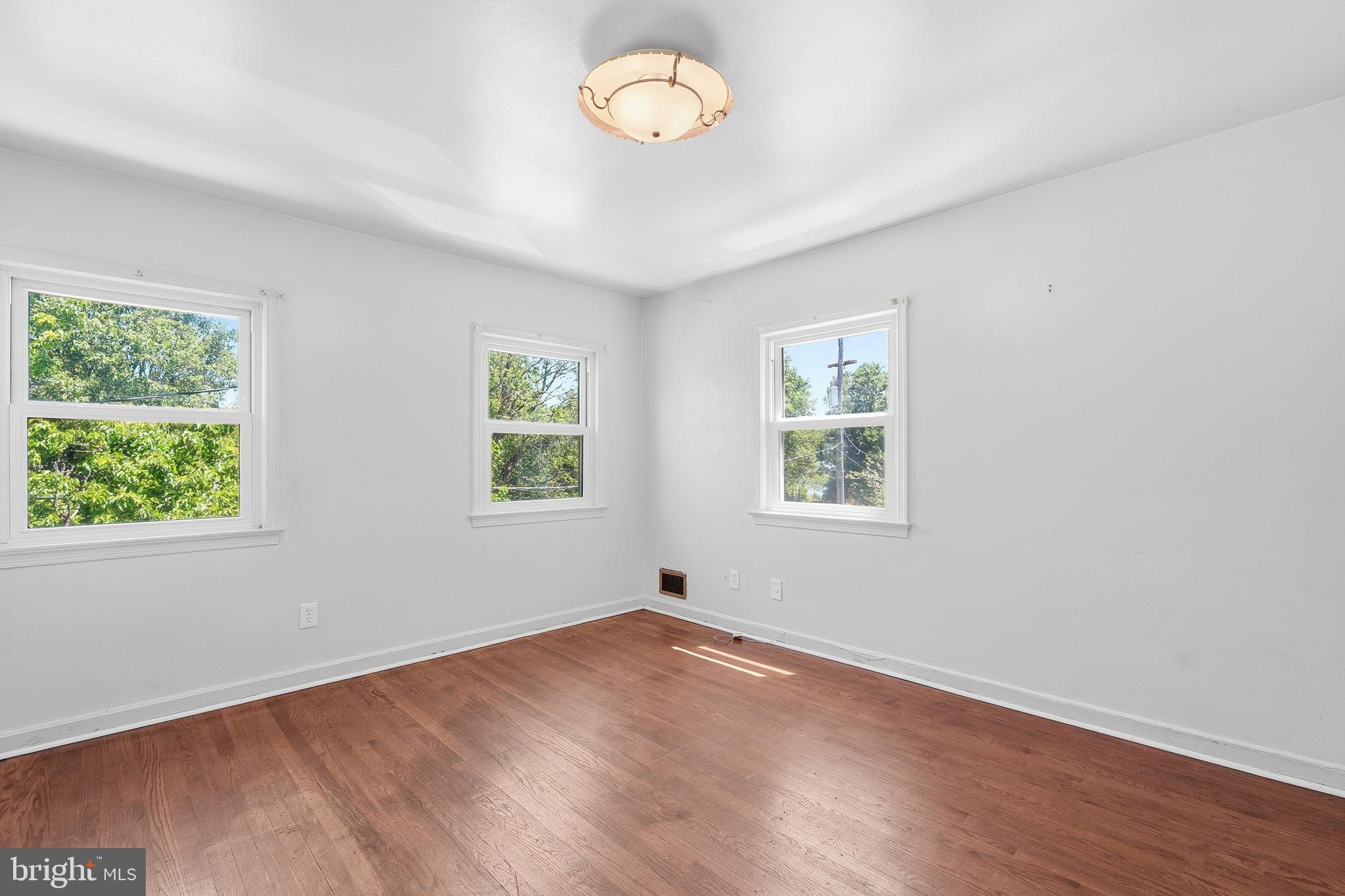DEL RAY - Residential