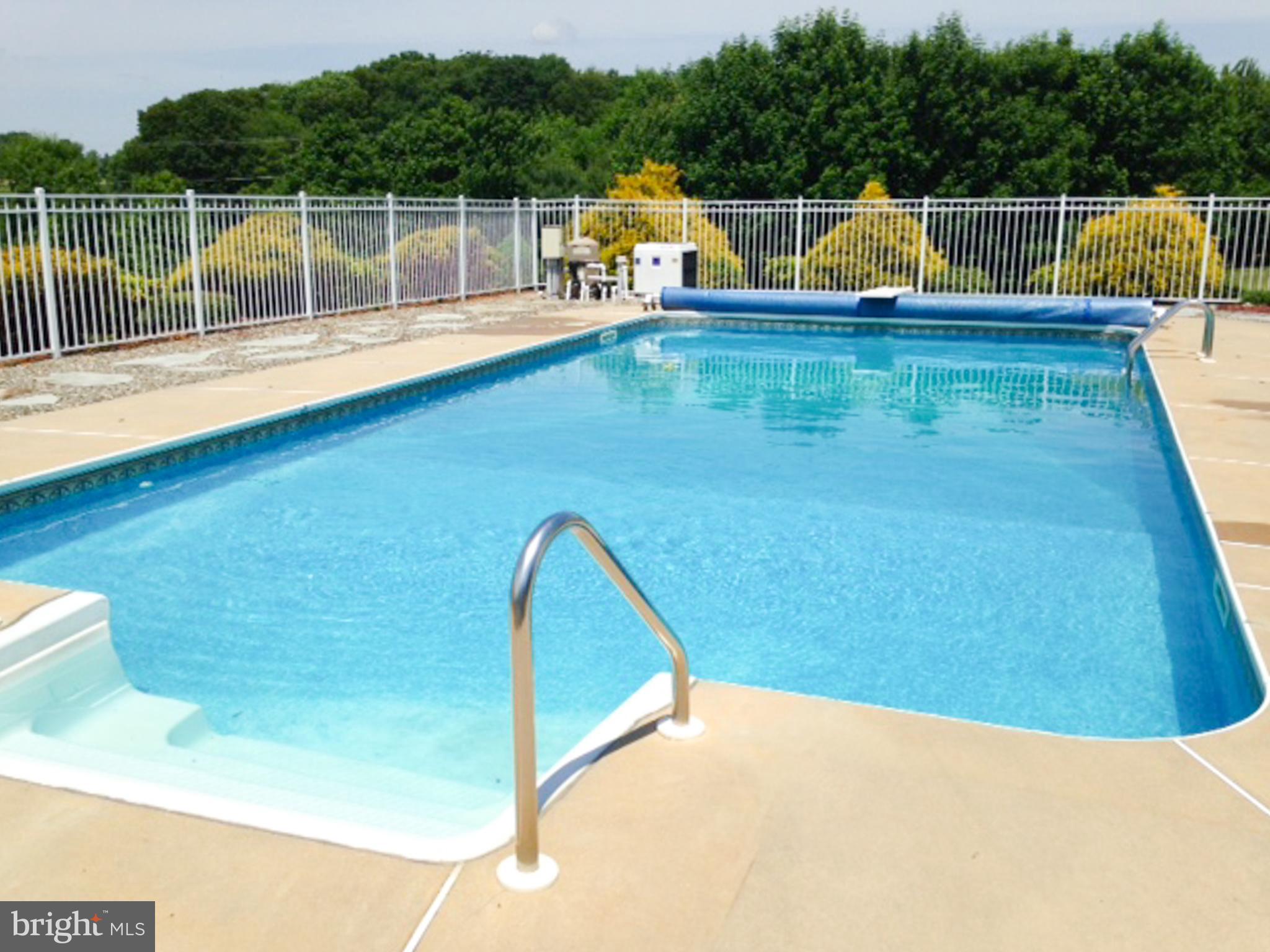 EAGLES GROVE - Residential