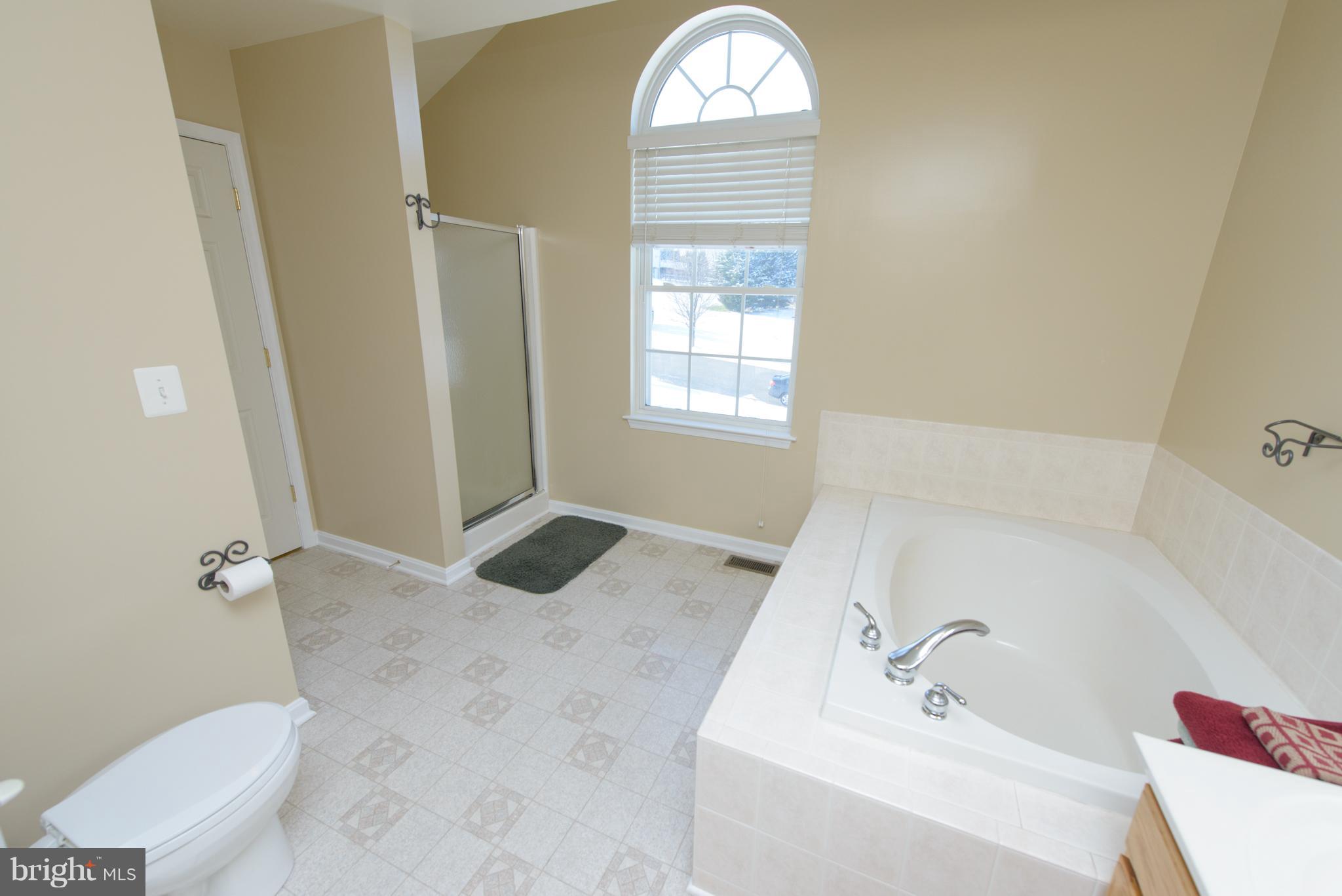 EAGLES GROVE - Residential