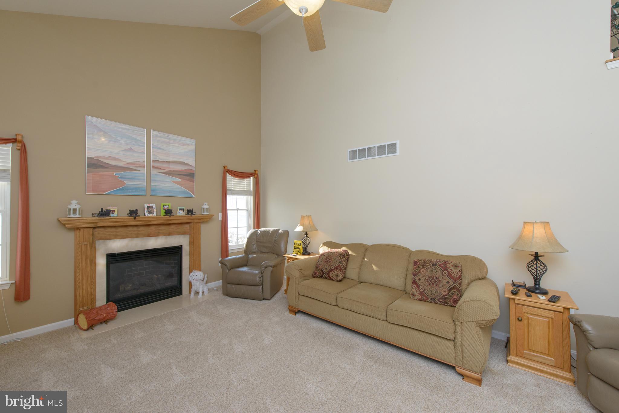 EAGLES GROVE - Residential