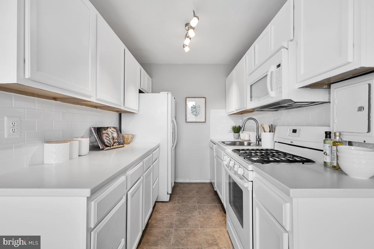 PENTAGON CITY - Residential Lease