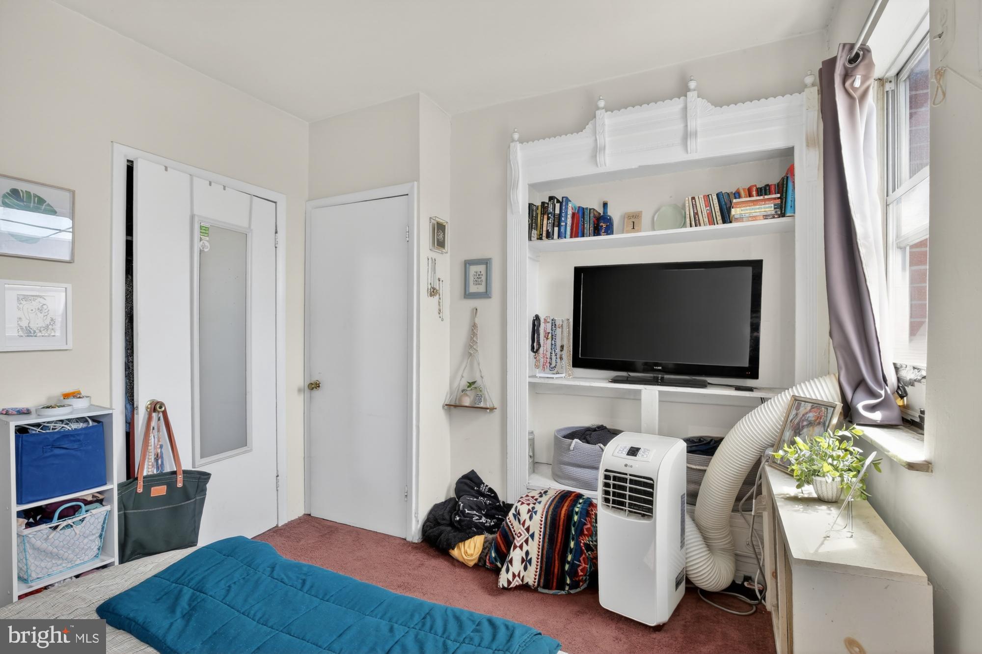 PHILADELPHIA (SOUTH) - Residential