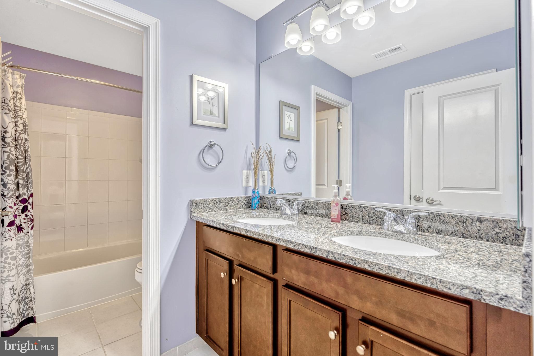 EASTVIEW AT STONE RIDGE - Residential