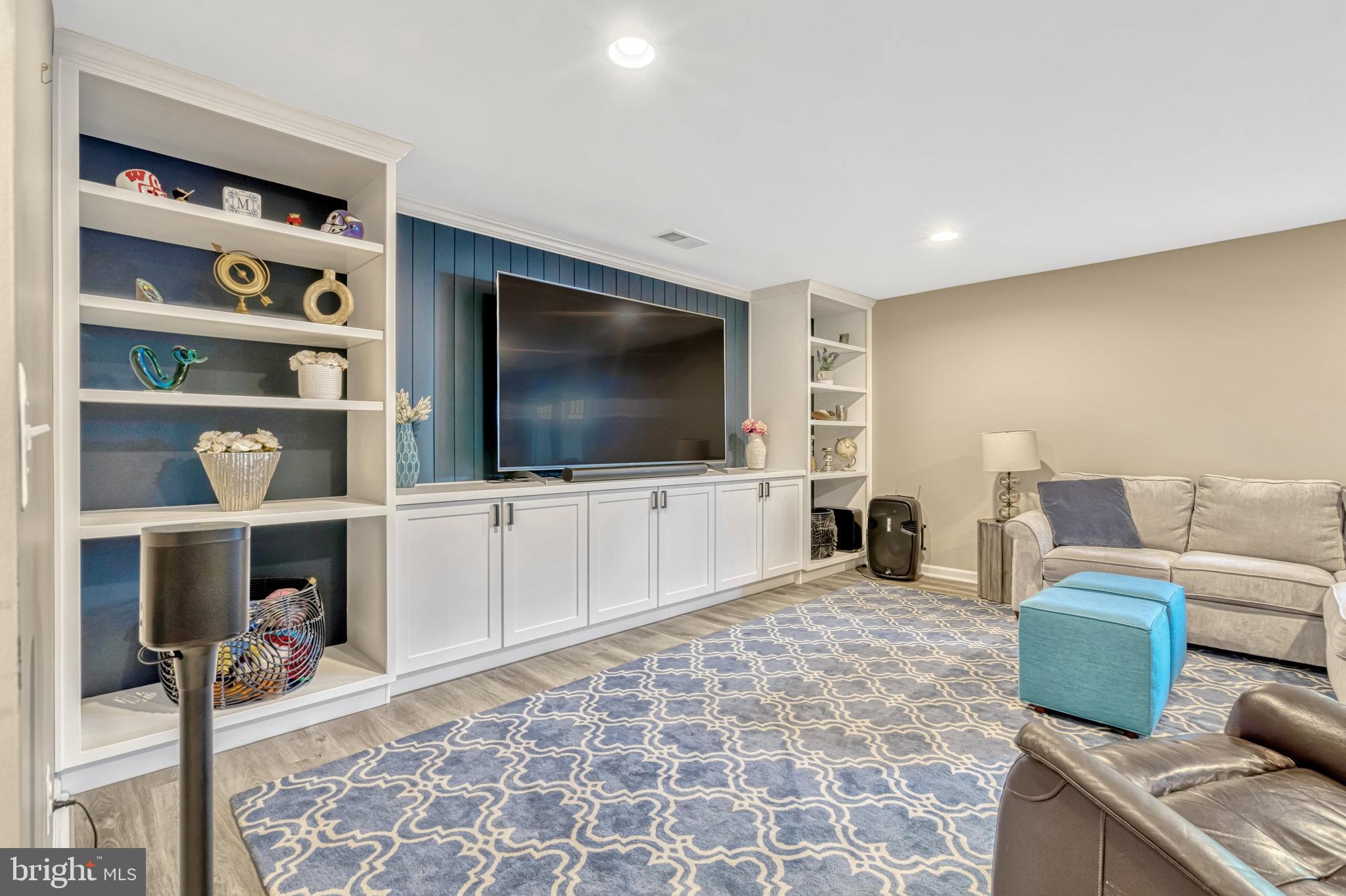 EASTVIEW AT STONE RIDGE - Residential