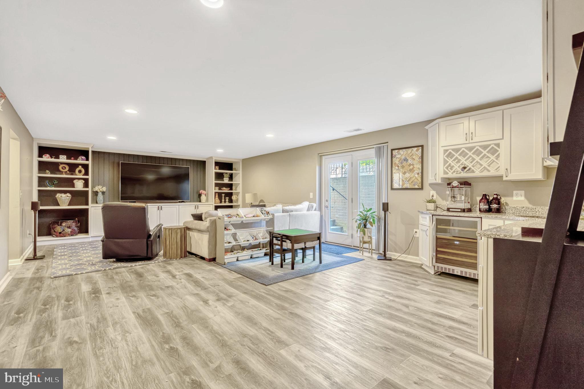 EASTVIEW AT STONE RIDGE - Residential