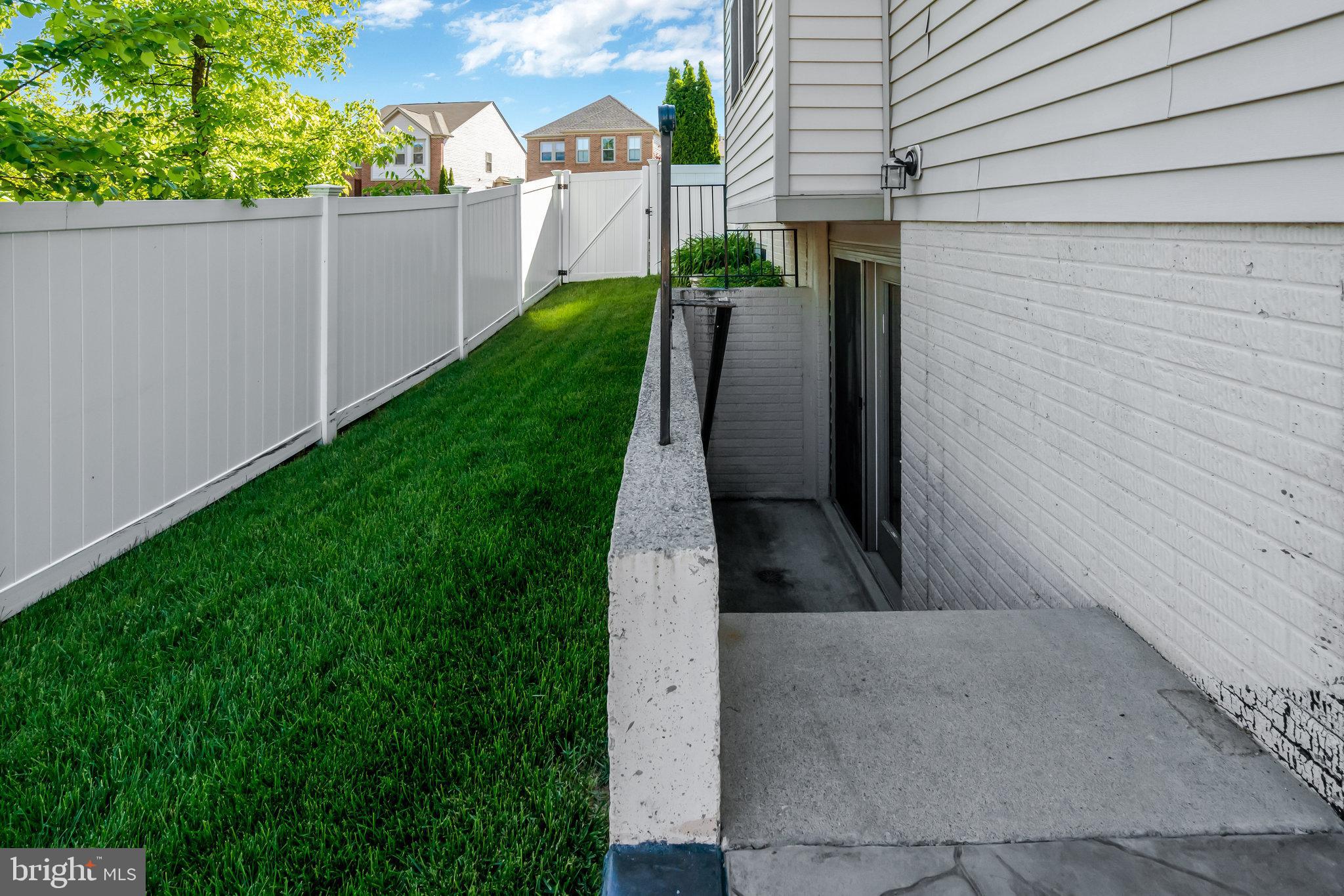 EASTVIEW AT STONE RIDGE - Residential