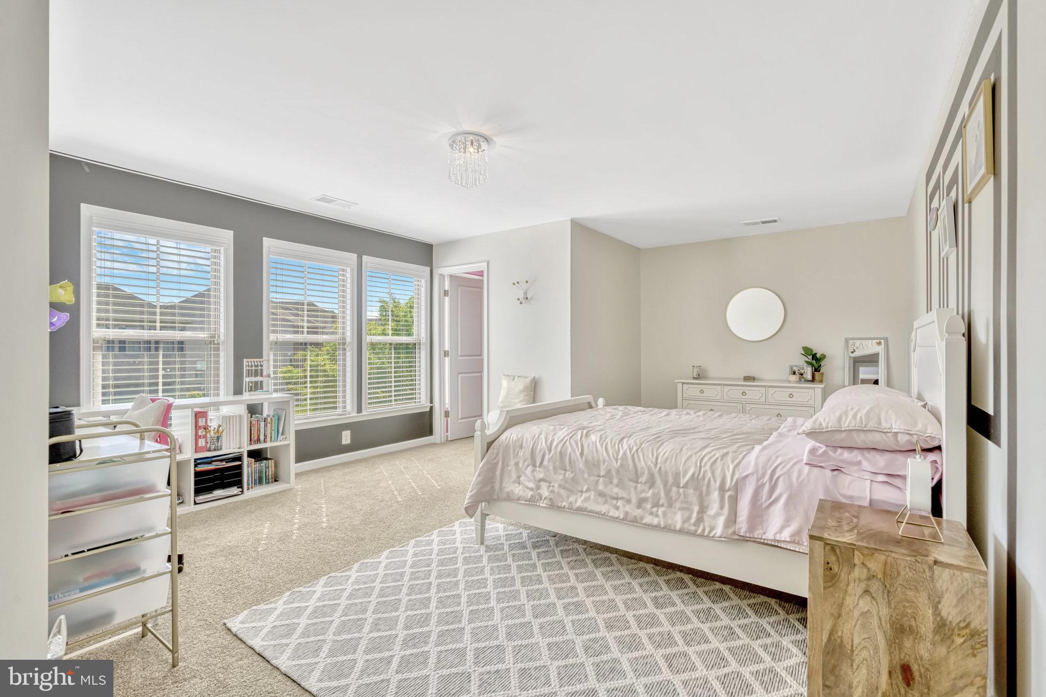 EASTVIEW AT STONE RIDGE - Residential