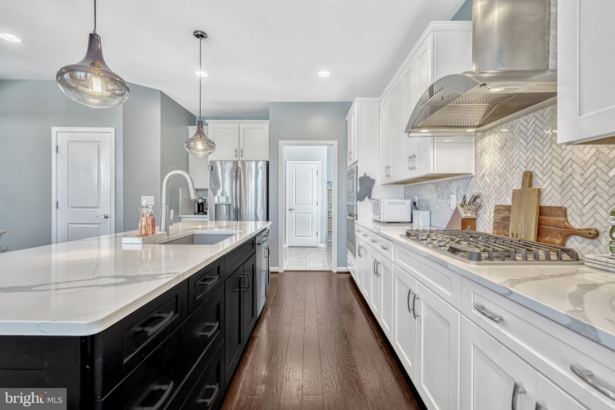 EASTVIEW AT STONE RIDGE - Residential