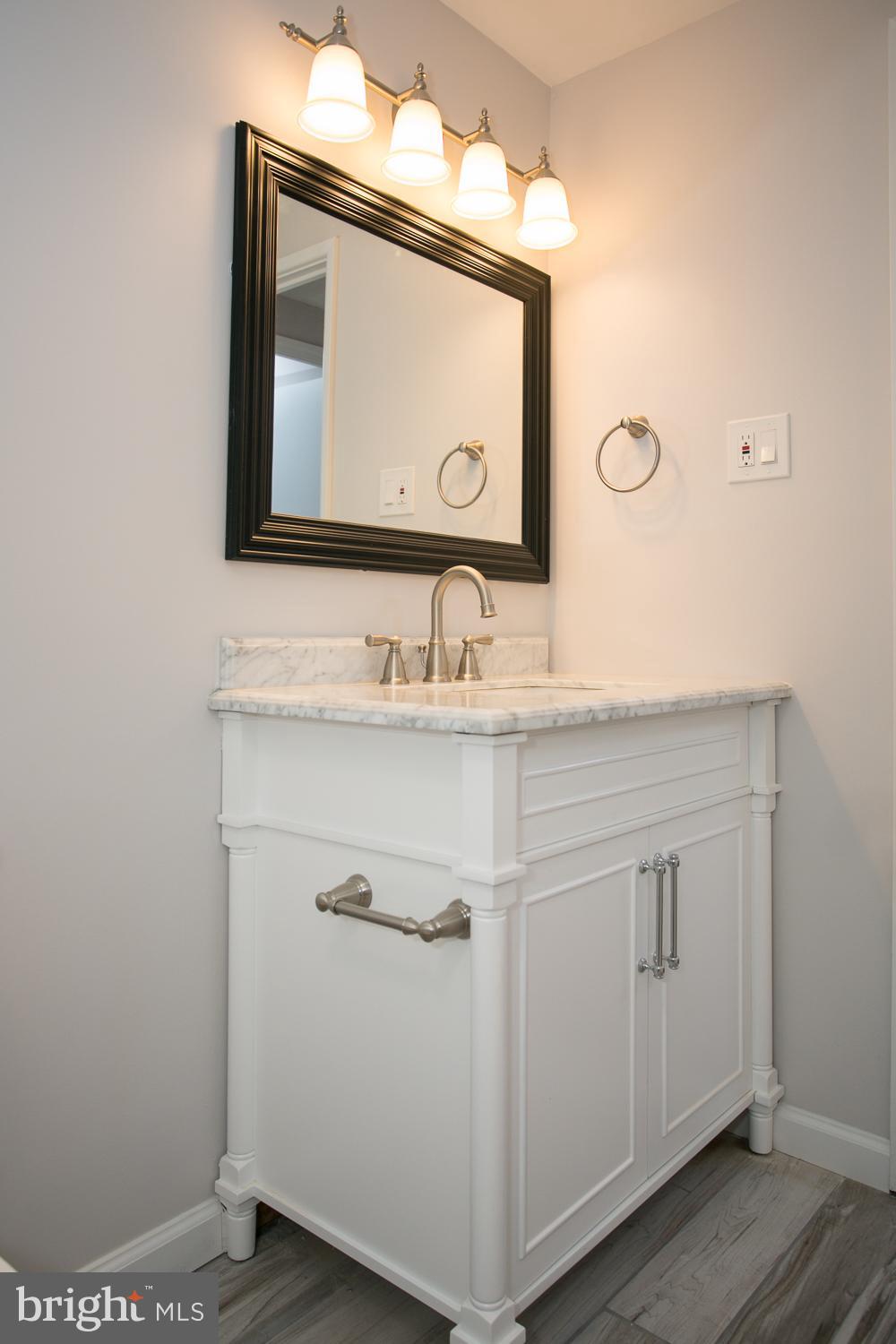 CEDONIA - Residential Lease