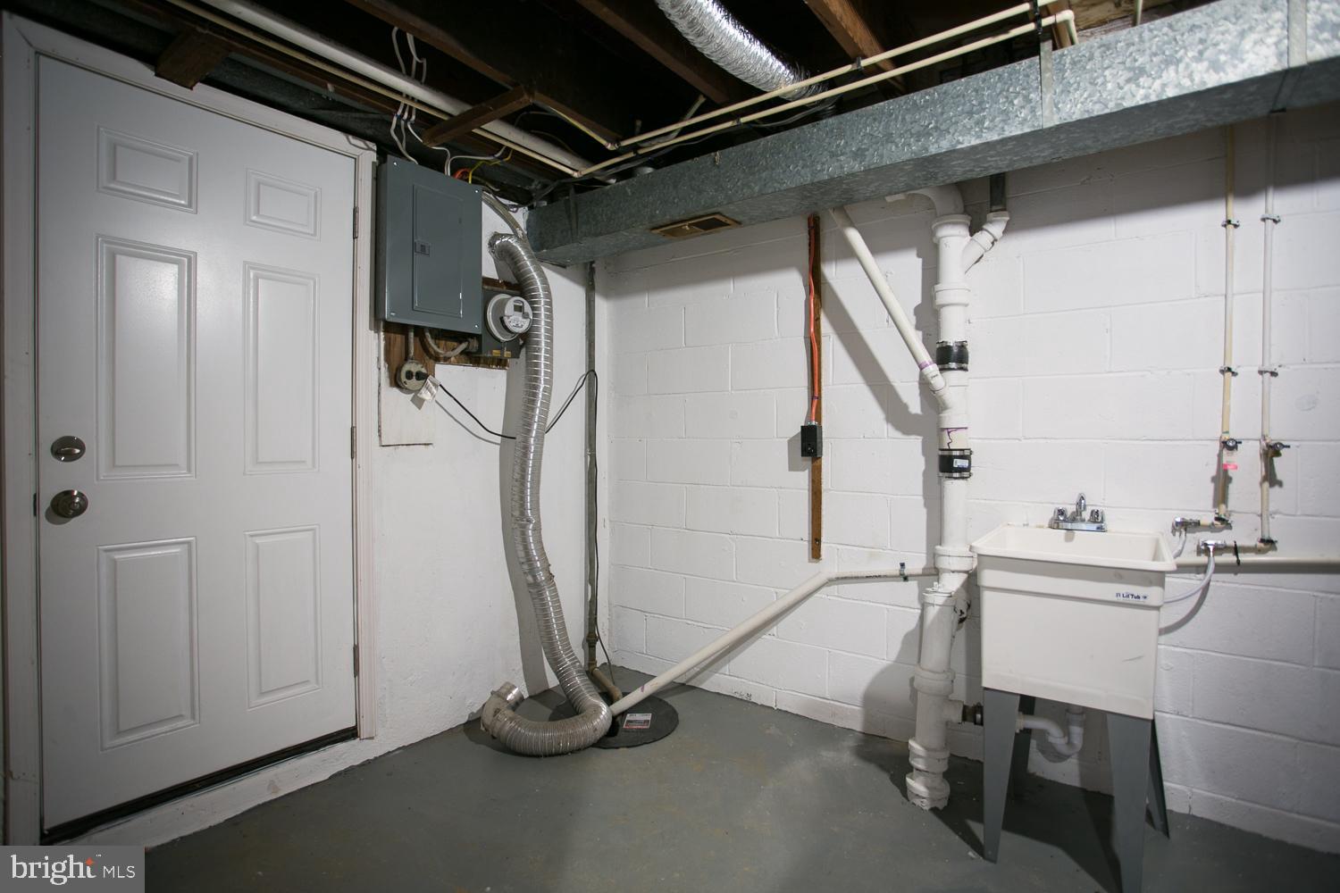 CEDONIA - Residential Lease