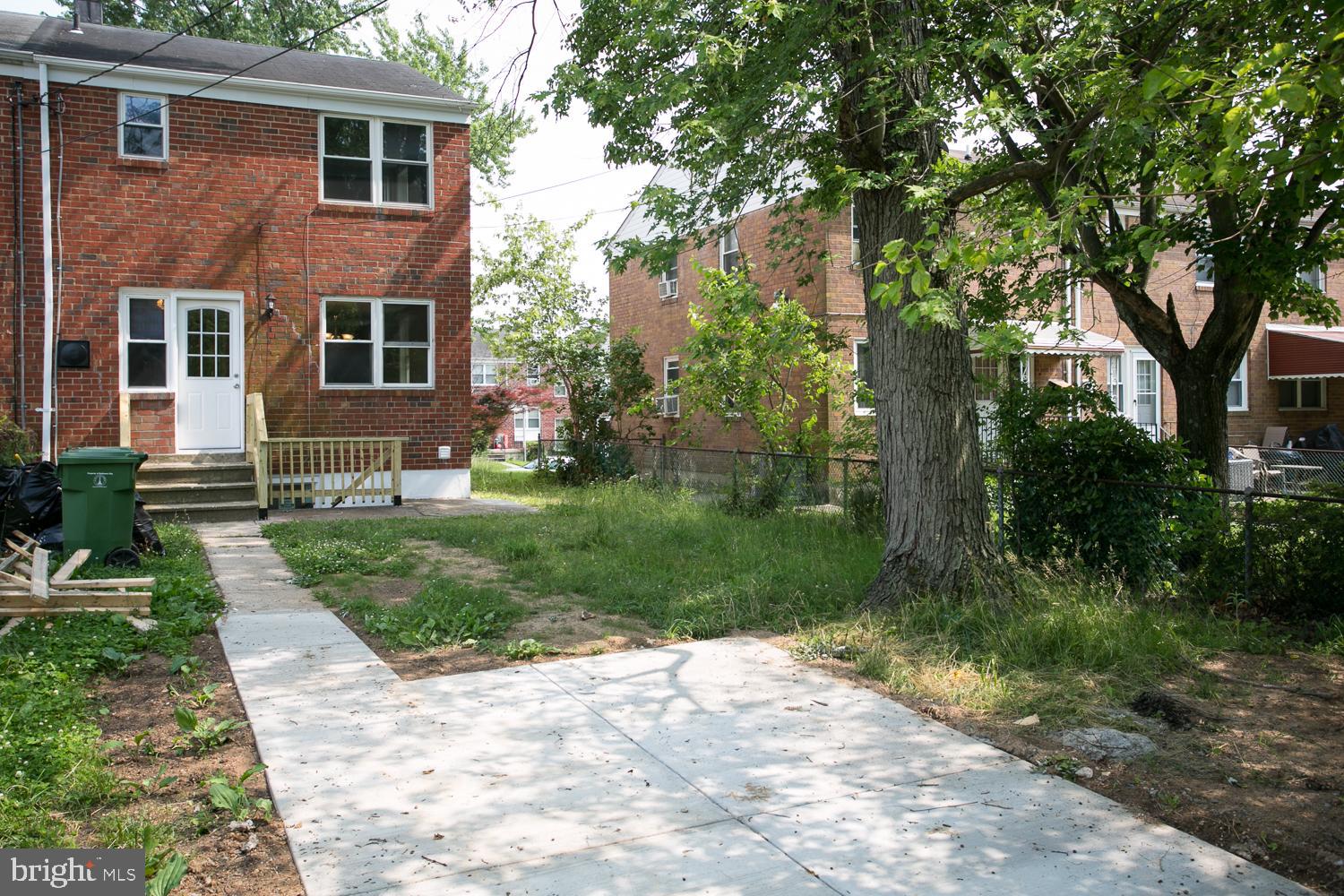 CEDONIA - Residential Lease