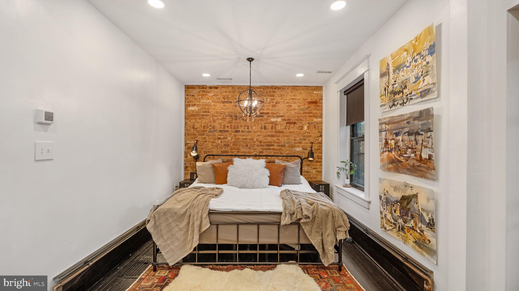 DOWNTOWN FREDERICK - Residential