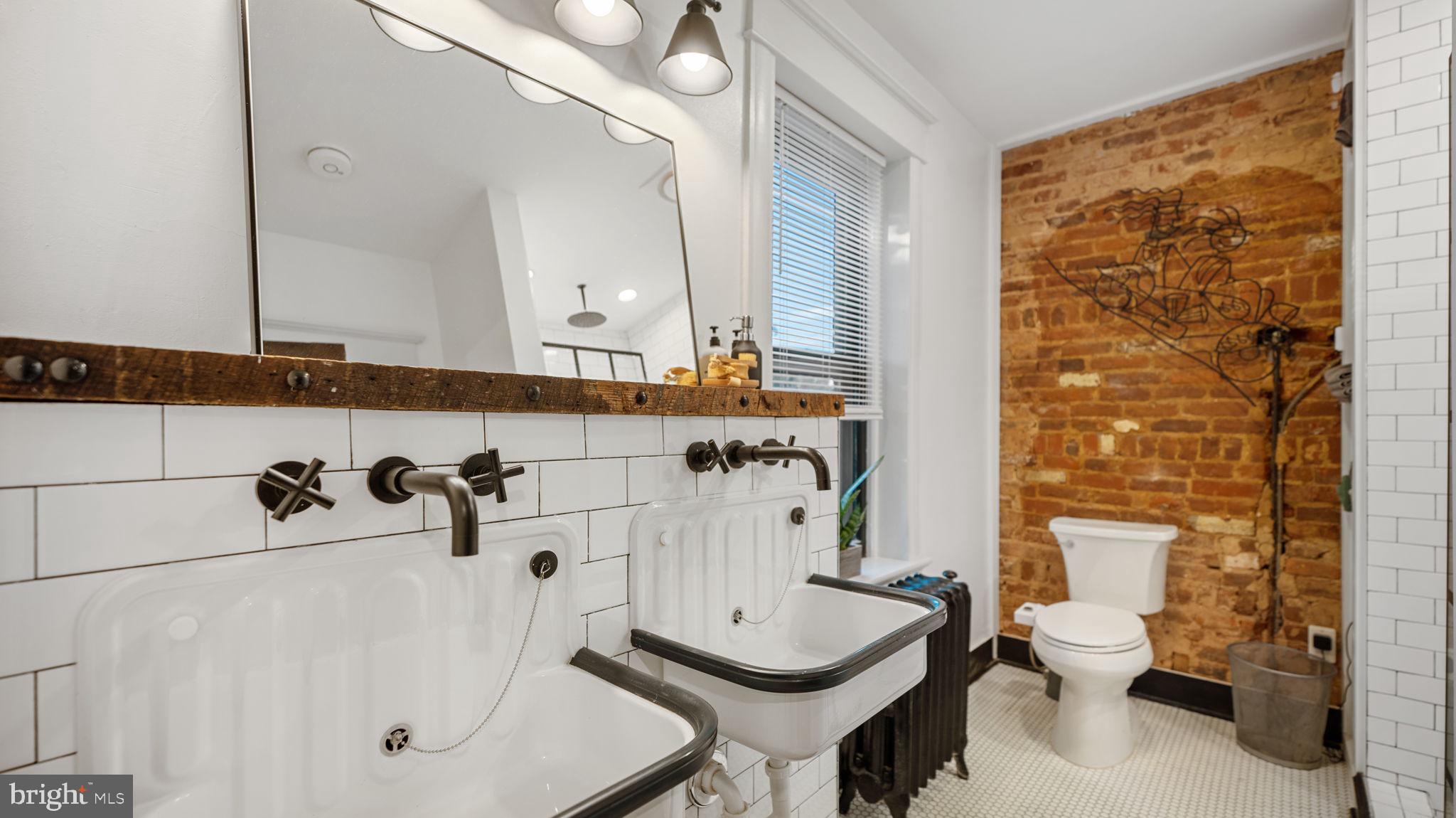 DOWNTOWN FREDERICK - Residential