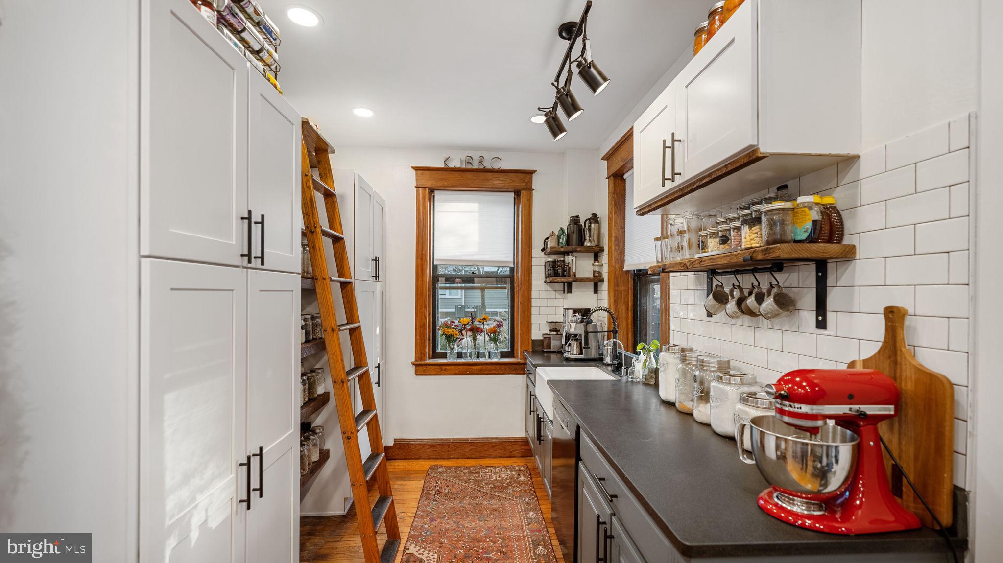 DOWNTOWN FREDERICK - Residential