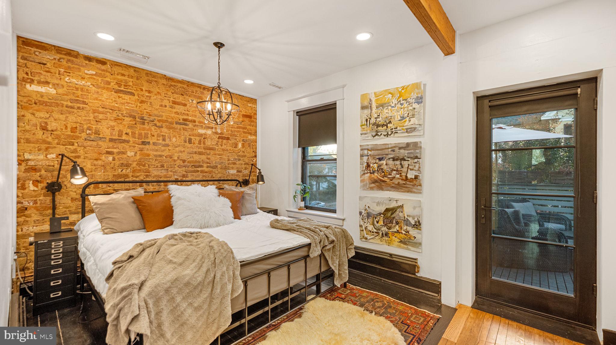 DOWNTOWN FREDERICK - Residential