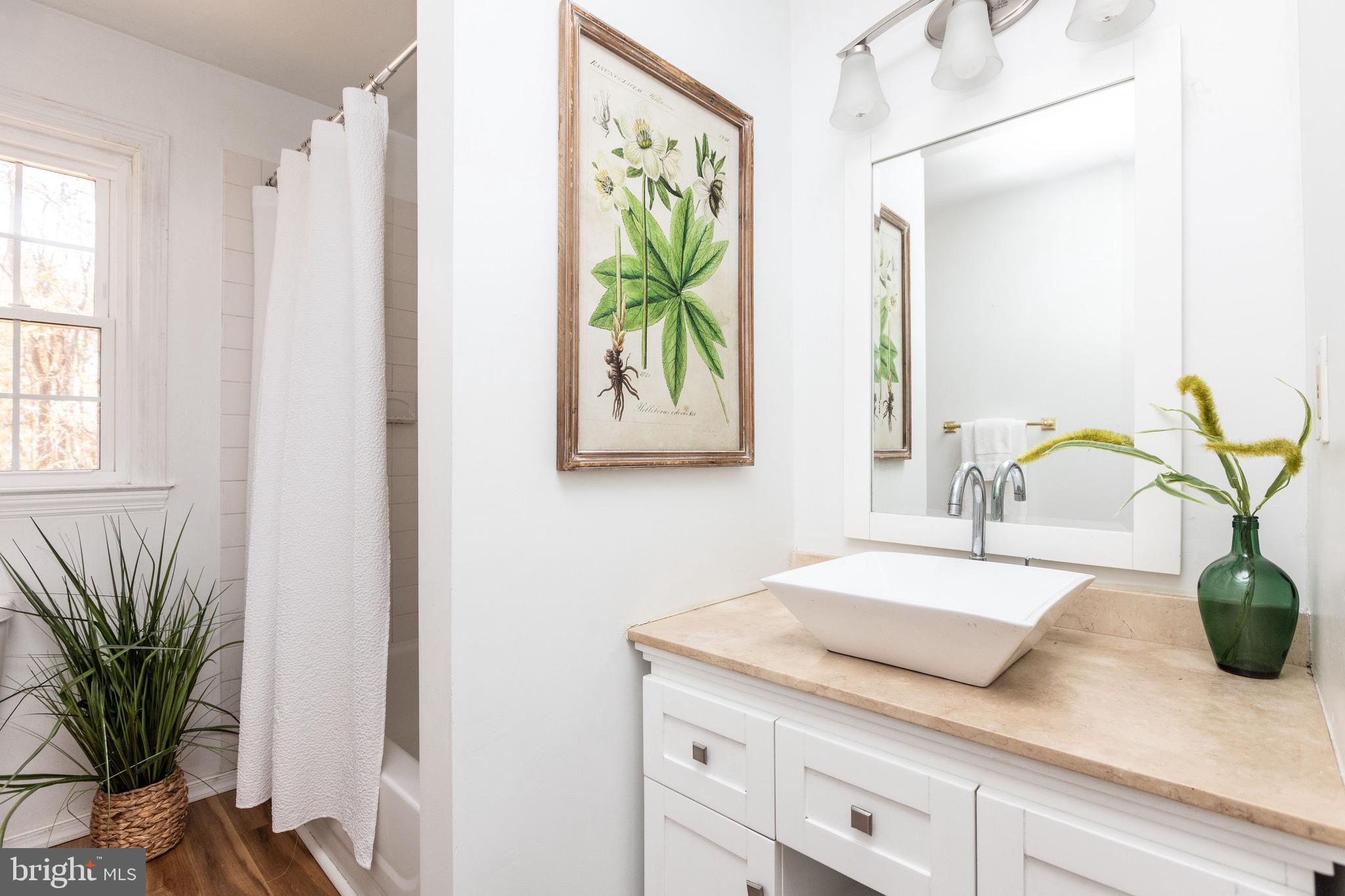 CAVES VALLEY - Residential