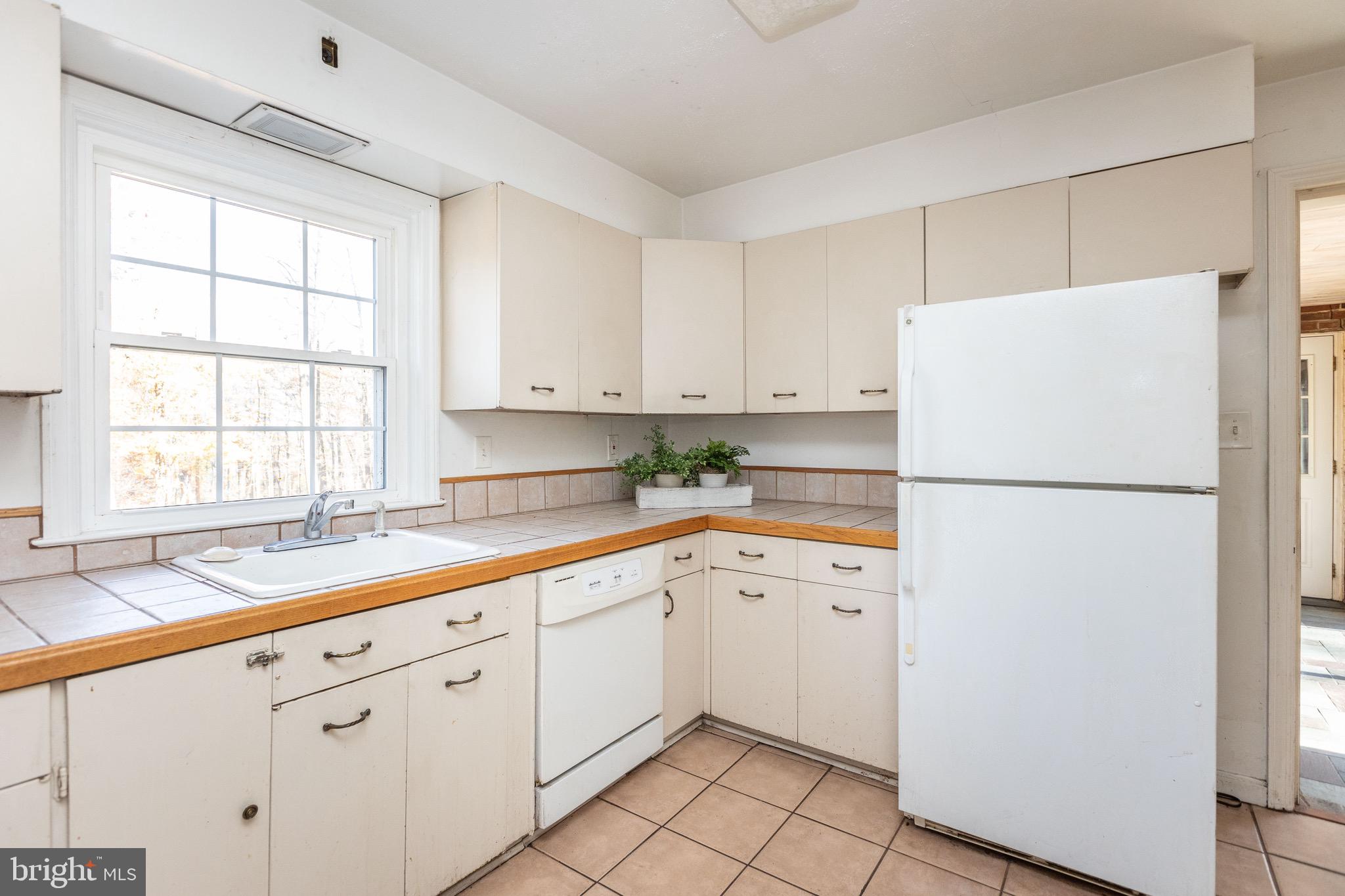 CAVES VALLEY - Residential