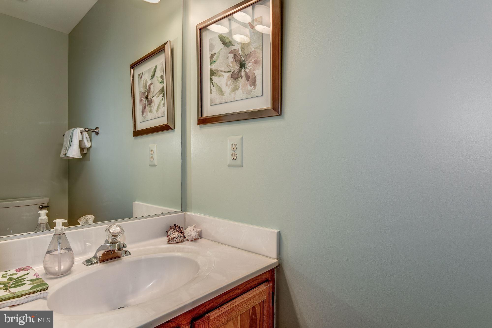 CARLYN PARK - Residential