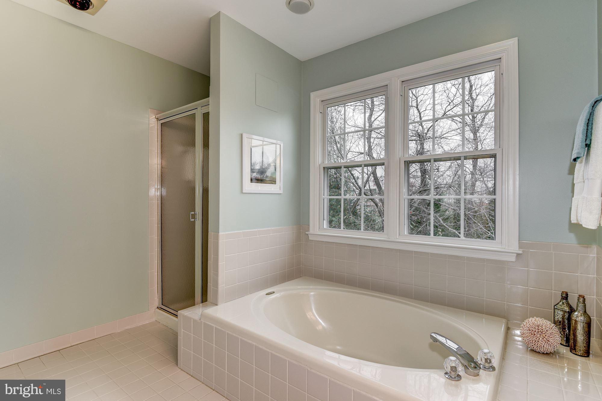 CARLYN PARK - Residential