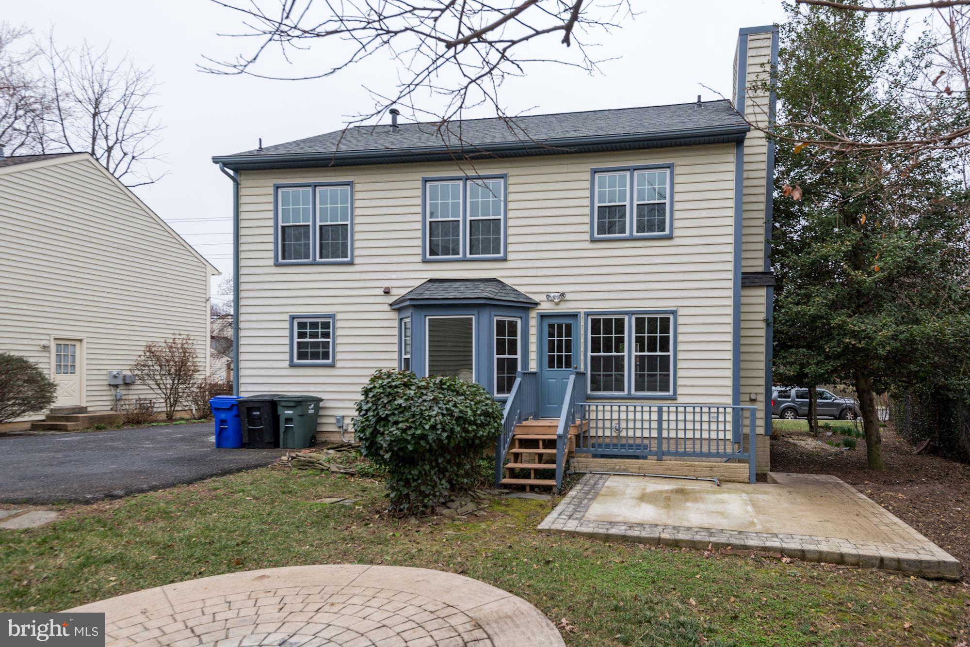 CARLYN PARK - Residential