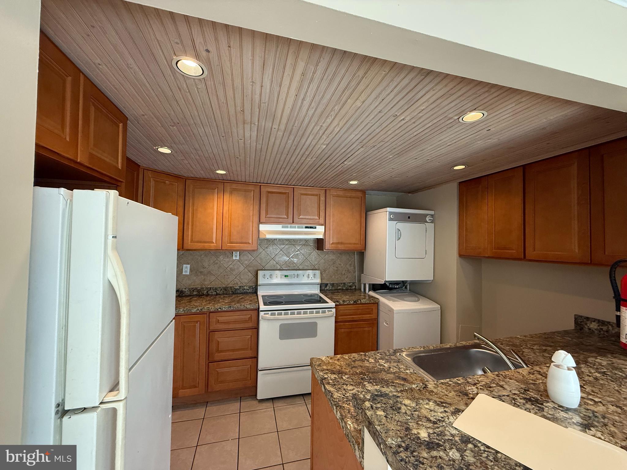 1151 GOLDEN POND COURT